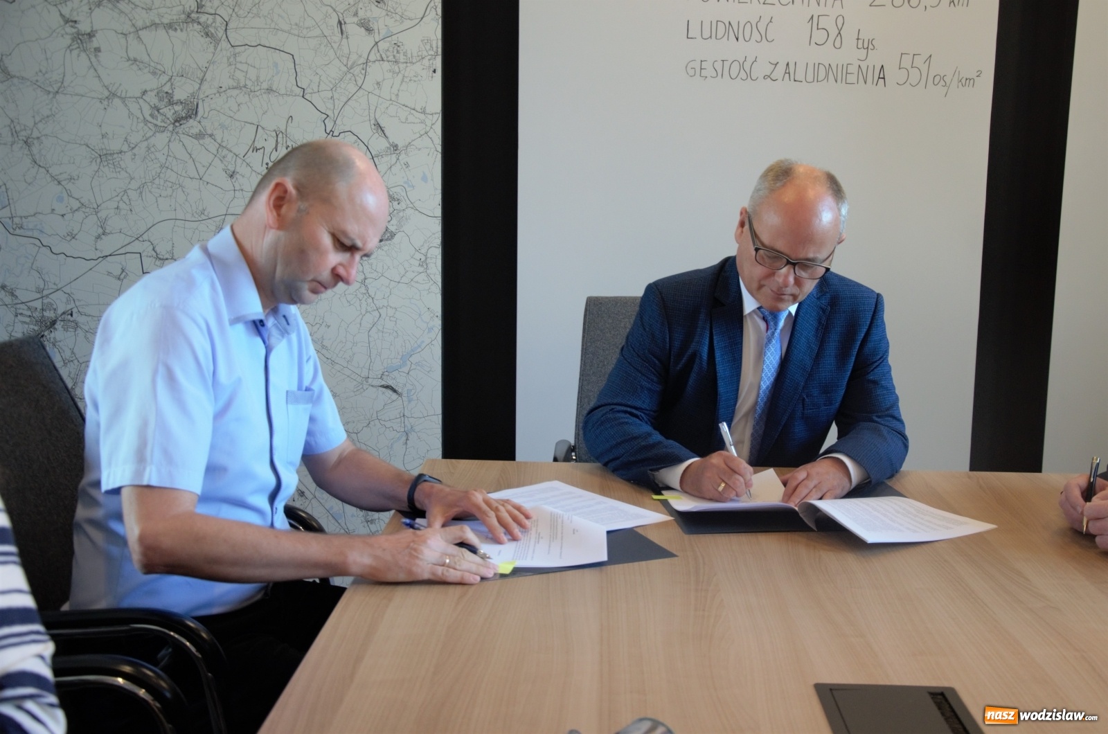 Zdjęcie w galerii na portalu naszwodzislaw.com: Ciąg dalszy remontu ul. 1 Maja w Gołkowicach przed nami wiadomości z regionu