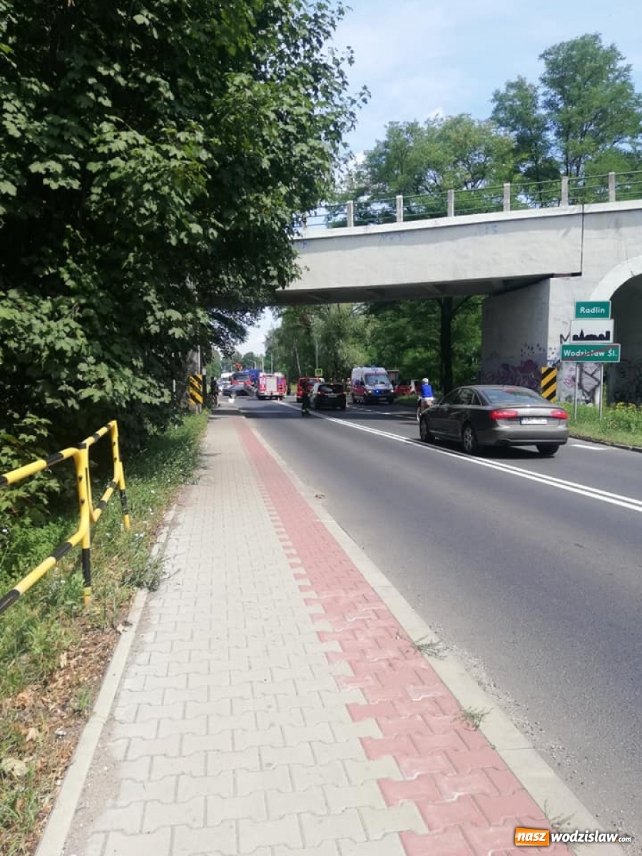 Zdjęcie w galerii na portalu naszwodzislaw.com: Wypadek na granicy Wodzisławia Śląskiego i Radlina wiadomości z regionu