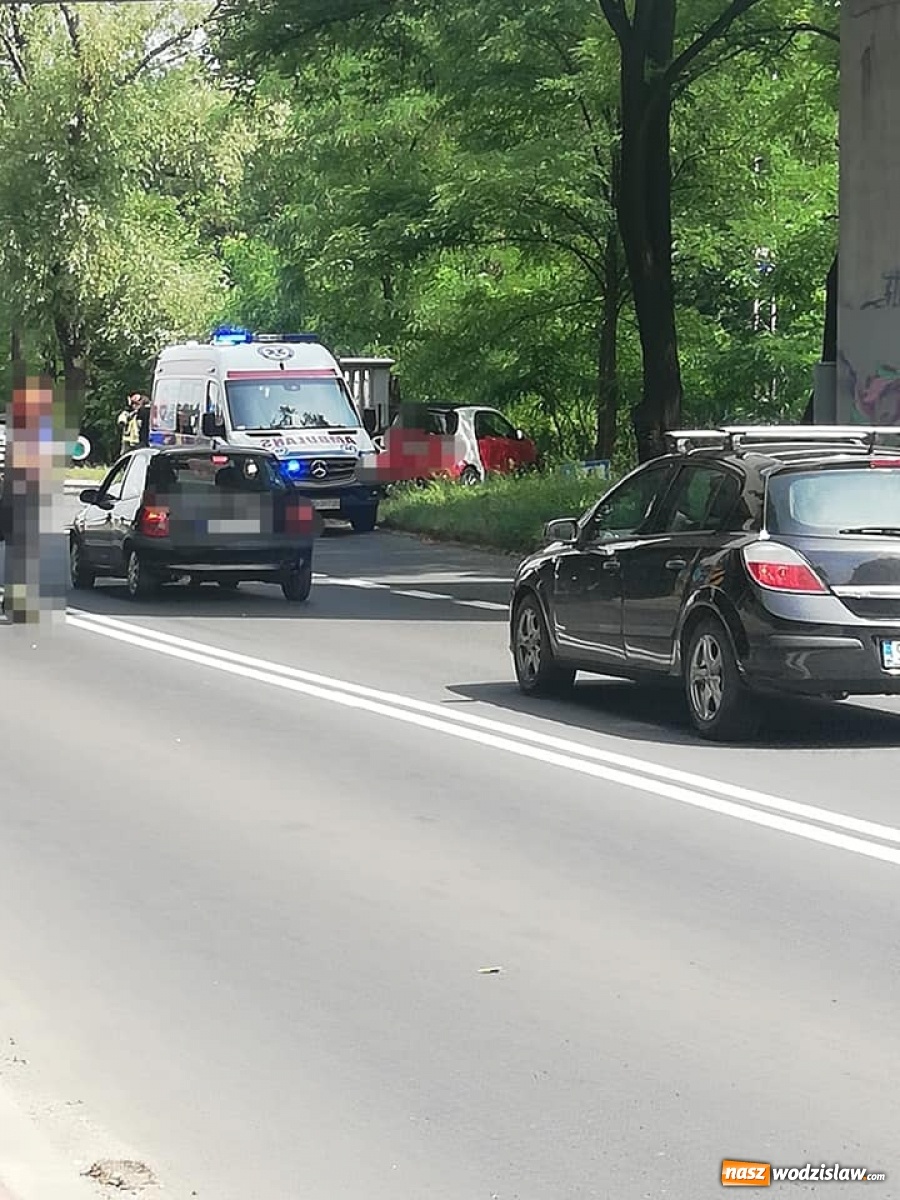 Zdjęcie w galerii na portalu naszwodzislaw.com: Wypadek na granicy Wodzisławia Śląskiego i Radlina wiadomości z regionu