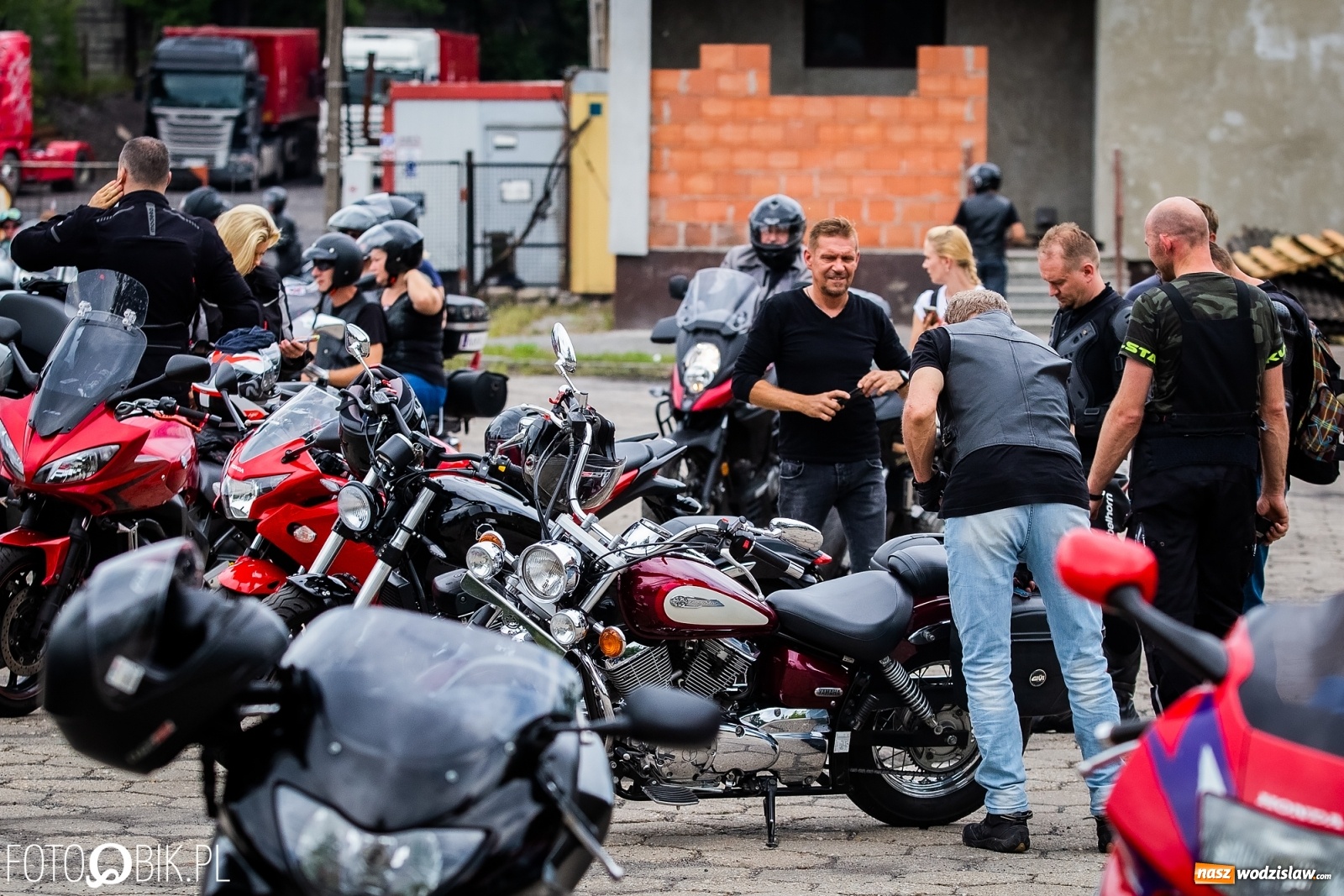 Zdjęcie w galerii na portalu naszwodzislaw.com: Lśniące maszyny na Zlocie Motocyklowym Hanysy 2019 [FOTO i WIDEO] wiadomości z regionu
