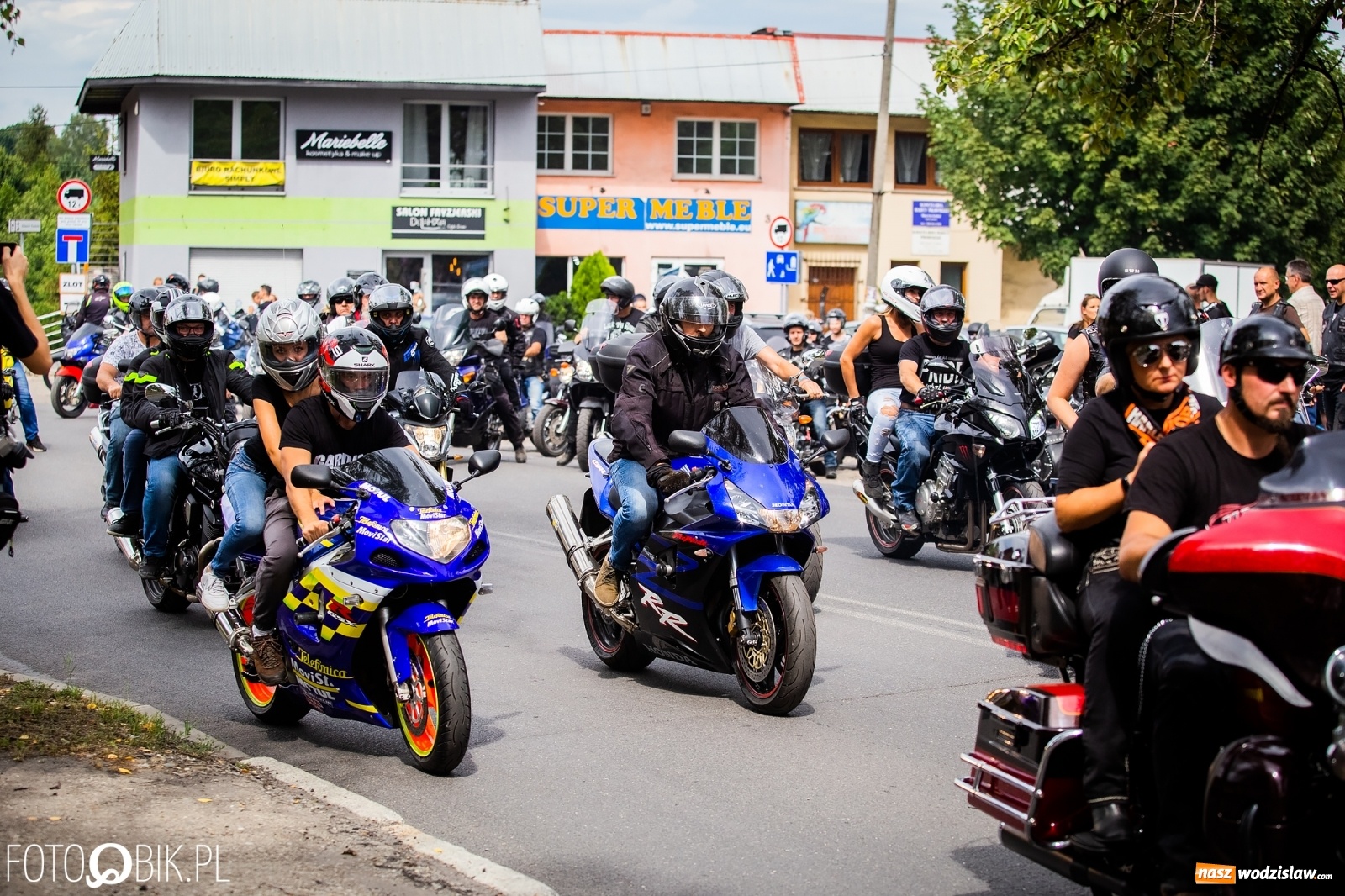 Zdjęcie w galerii na portalu naszwodzislaw.com: Lśniące maszyny na Zlocie Motocyklowym Hanysy 2019 [FOTO i WIDEO] wiadomości z regionu