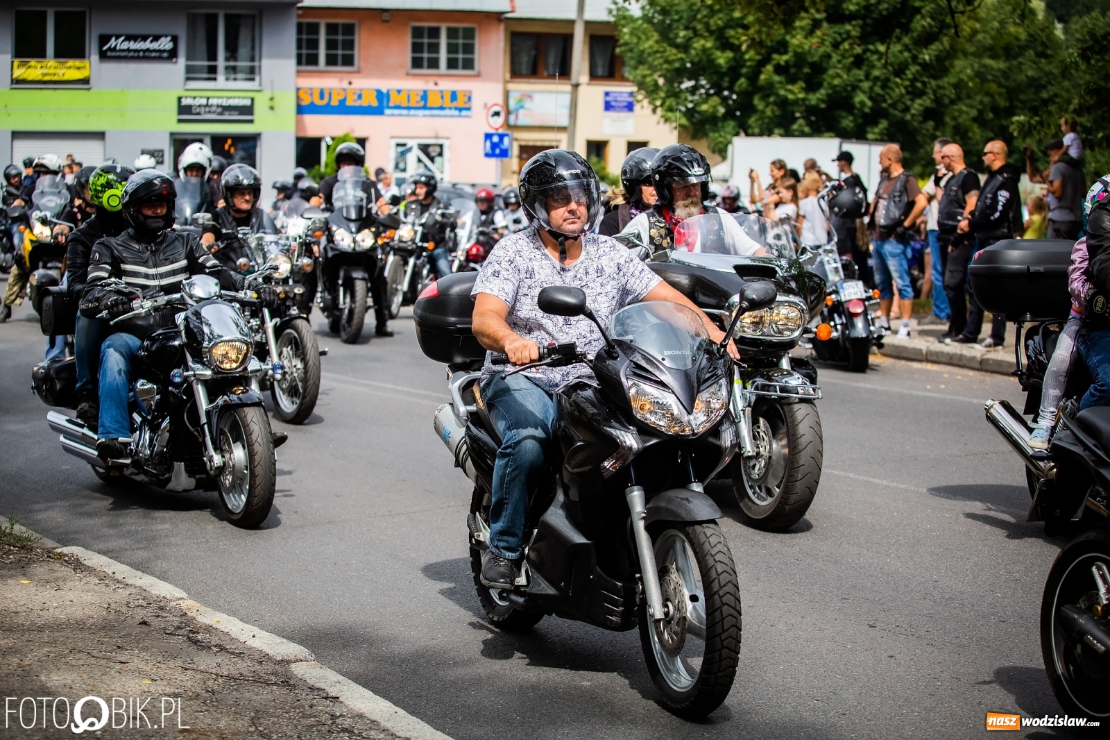 Zdjęcie w galerii na portalu naszwodzislaw.com: Lśniące maszyny na Zlocie Motocyklowym Hanysy 2019 [FOTO i WIDEO] wiadomości z regionu
