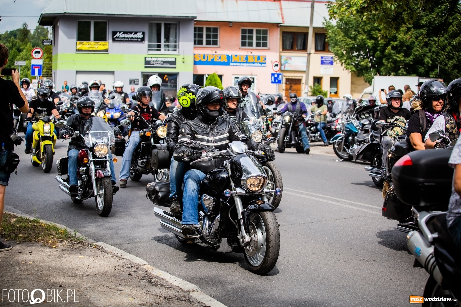 Zdjęcie w galerii na portalu naszwodzislaw.com: Lśniące maszyny na Zlocie Motocyklowym Hanysy 2019 [FOTO i WIDEO] wiadomości z regionu