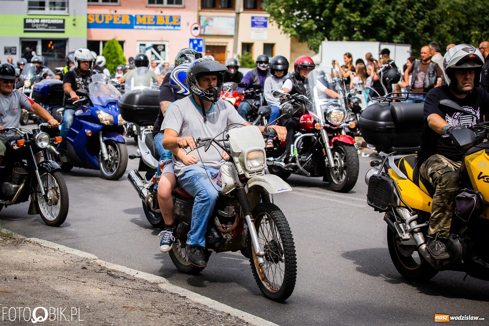 Zdjęcie w galerii na portalu naszwodzislaw.com: Lśniące maszyny na Zlocie Motocyklowym Hanysy 2019 [FOTO i WIDEO] wiadomości z regionu