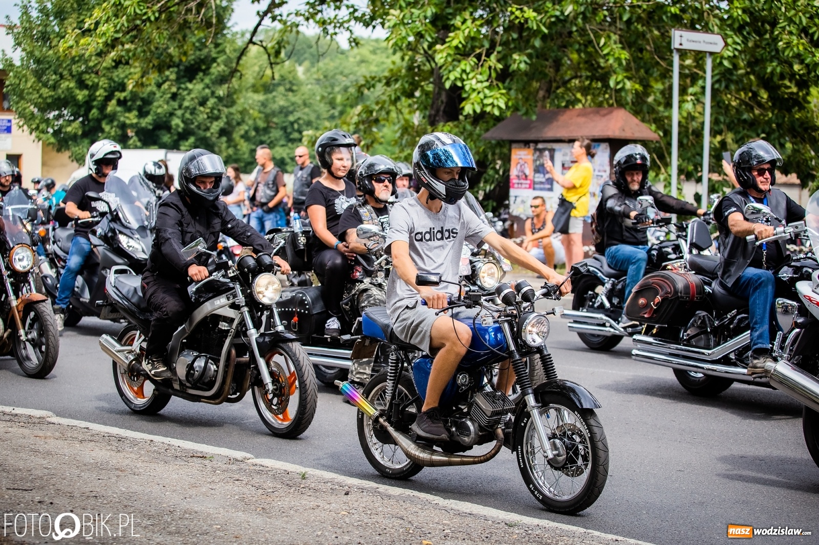 Zdjęcie w galerii na portalu naszwodzislaw.com: Lśniące maszyny na Zlocie Motocyklowym Hanysy 2019 [FOTO i WIDEO] wiadomości z regionu