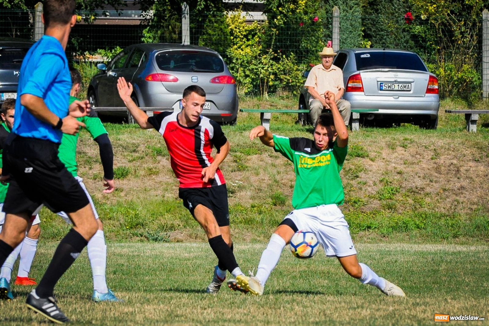 Zdjęcie w galerii na portalu naszwodzislaw.com: Brzezie zgarnęło trzy punkty na początek sezonu [FOTO i WIDEO] wiadomości z regionu