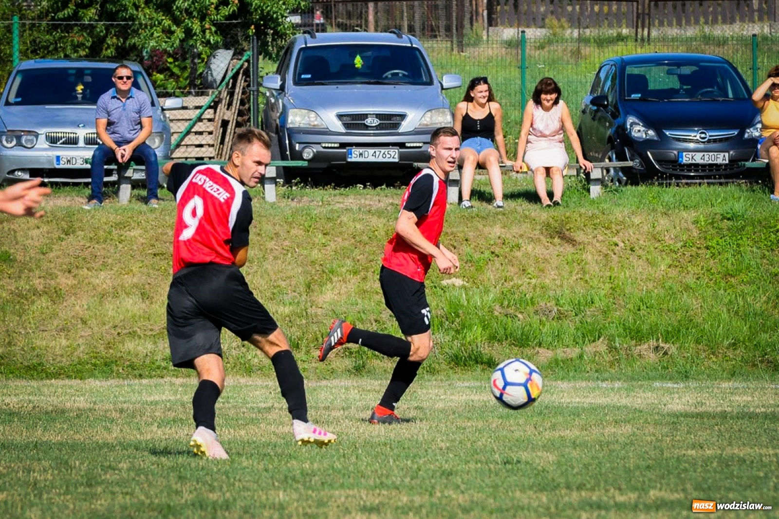 Zdjęcie w galerii na portalu naszwodzislaw.com: Brzezie zgarnęło trzy punkty na początek sezonu [FOTO i WIDEO] wiadomości z regionu