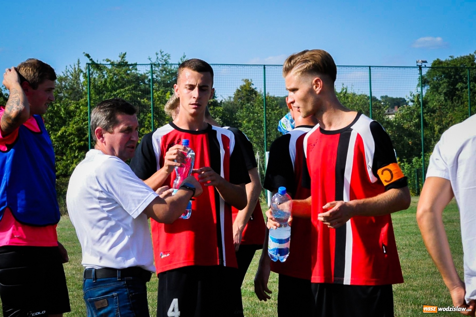 Zdjęcie w galerii na portalu naszwodzislaw.com: Brzezie zgarnęło trzy punkty na początek sezonu [FOTO i WIDEO] wiadomości z regionu