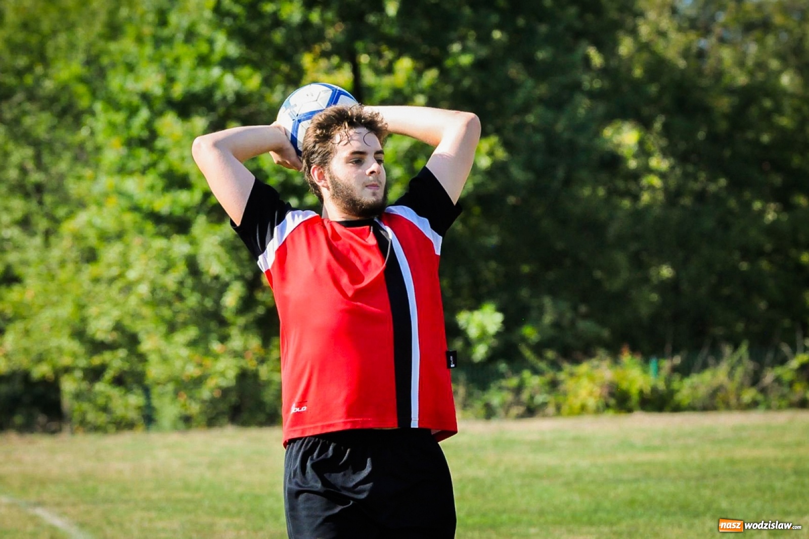 Zdjęcie w galerii na portalu naszwodzislaw.com: Brzezie zgarnęło trzy punkty na początek sezonu [FOTO i WIDEO] wiadomości z regionu