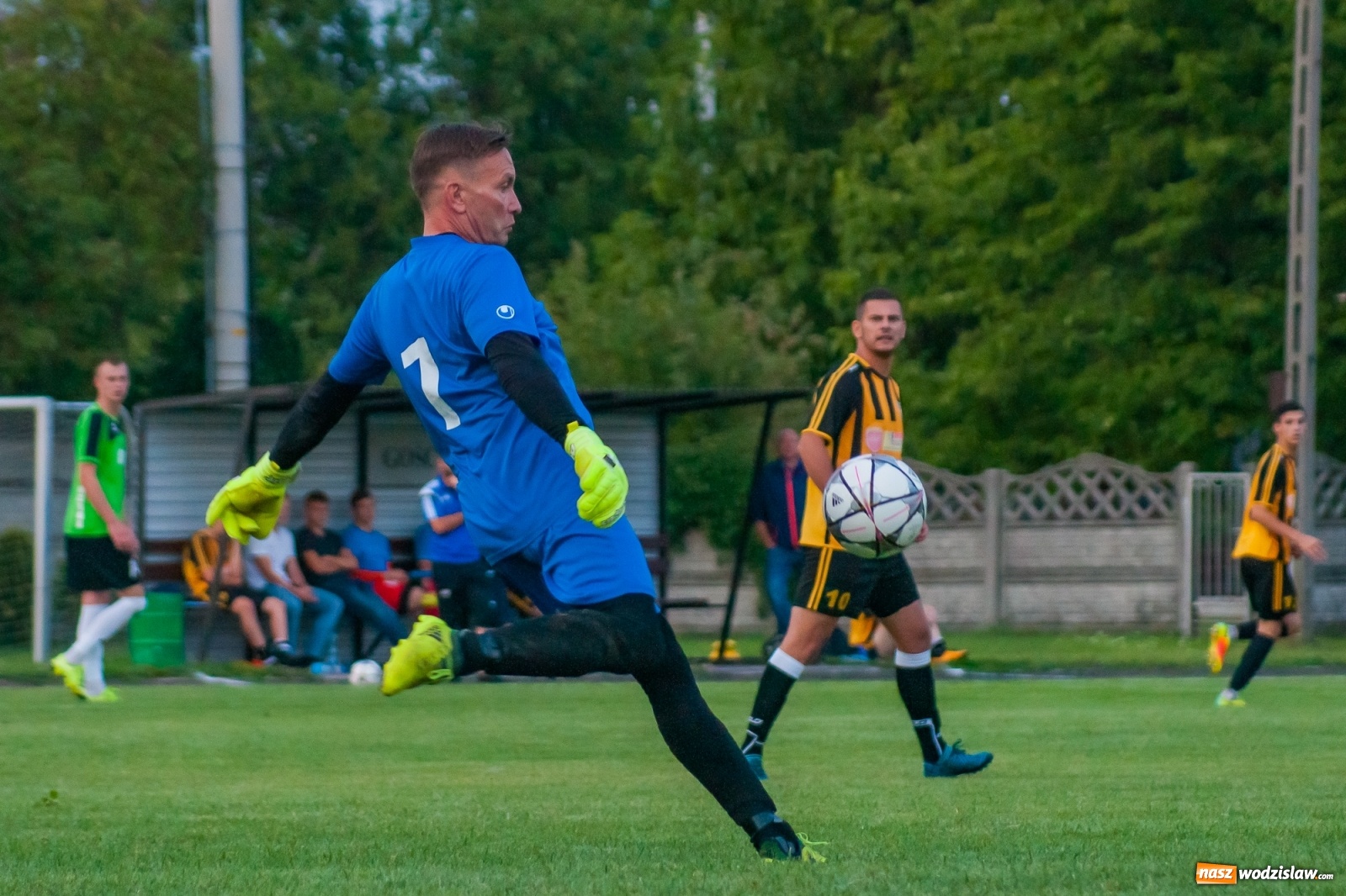 Zdjęcie w galerii na portalu naszwodzislaw.com: Puchar Polski. LKS Tworków z awansem, Lubomia za burtą [FOTO] wiadomości z regionu