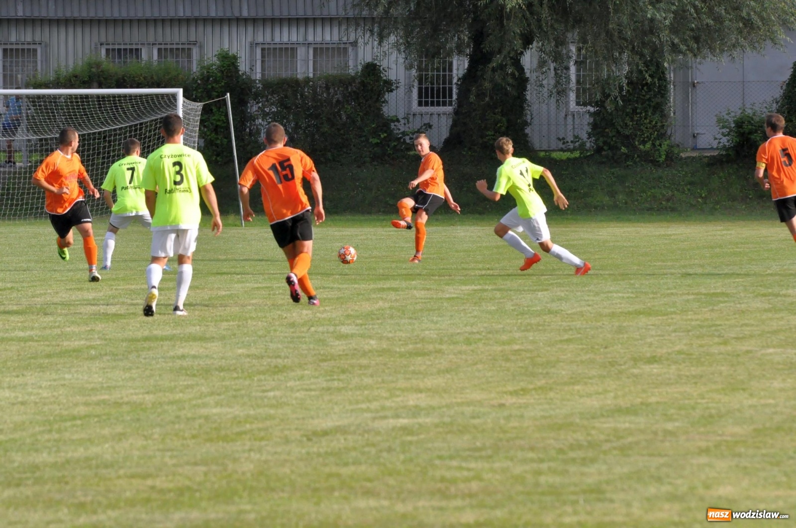 Zdjęcie w galerii na portalu naszwodzislaw.com: Naprzód Czyżowice przywozi trzy punkty z Raciborza  wiadomości z regionu