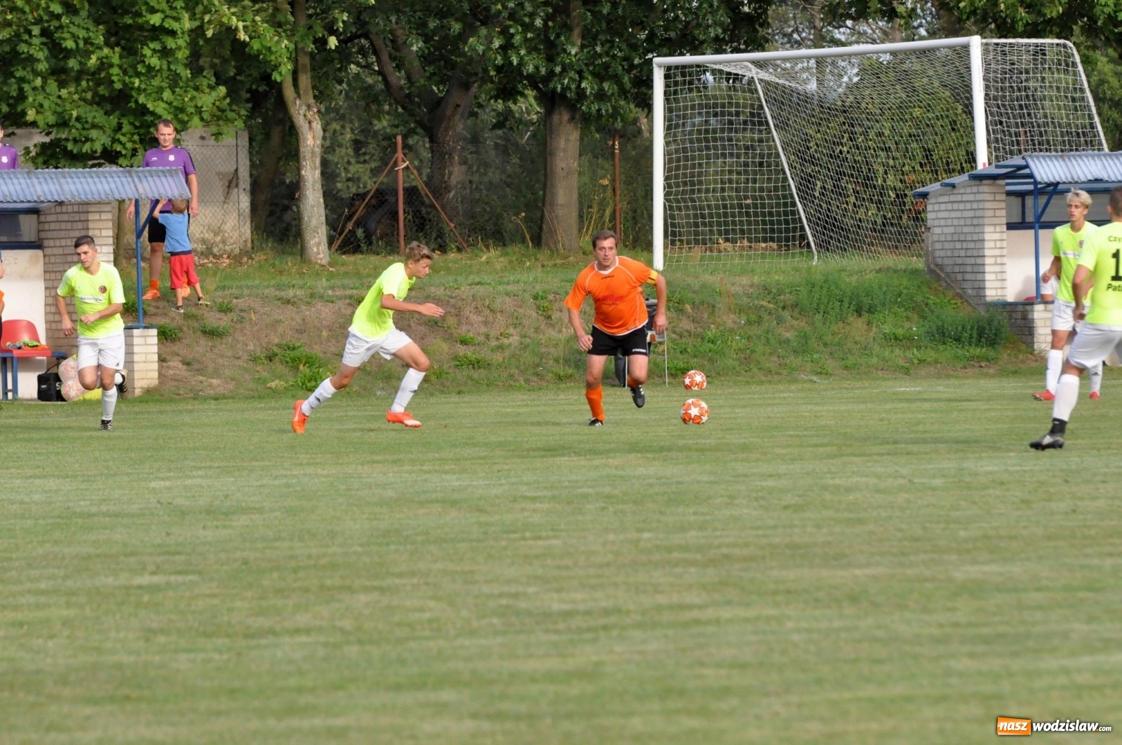 Zdjęcie w galerii na portalu naszwodzislaw.com: Naprzód Czyżowice przywozi trzy punkty z Raciborza  wiadomości z regionu