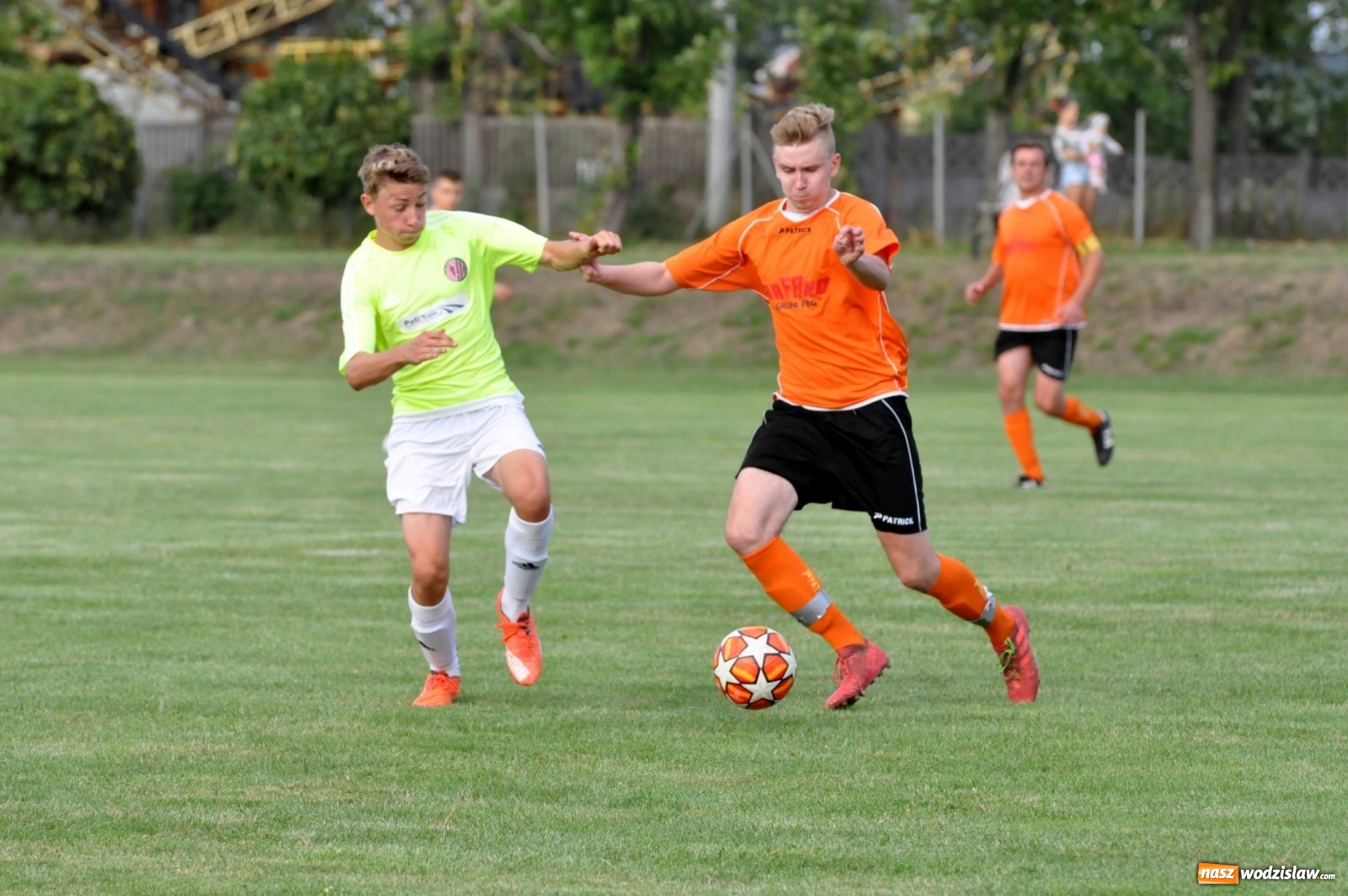 Zdjęcie w galerii na portalu naszwodzislaw.com: Naprzód Czyżowice przywozi trzy punkty z Raciborza  wiadomości z regionu