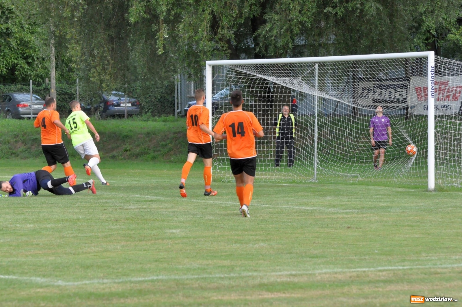 Zdjęcie w galerii na portalu naszwodzislaw.com: Naprzód Czyżowice przywozi trzy punkty z Raciborza  wiadomości z regionu