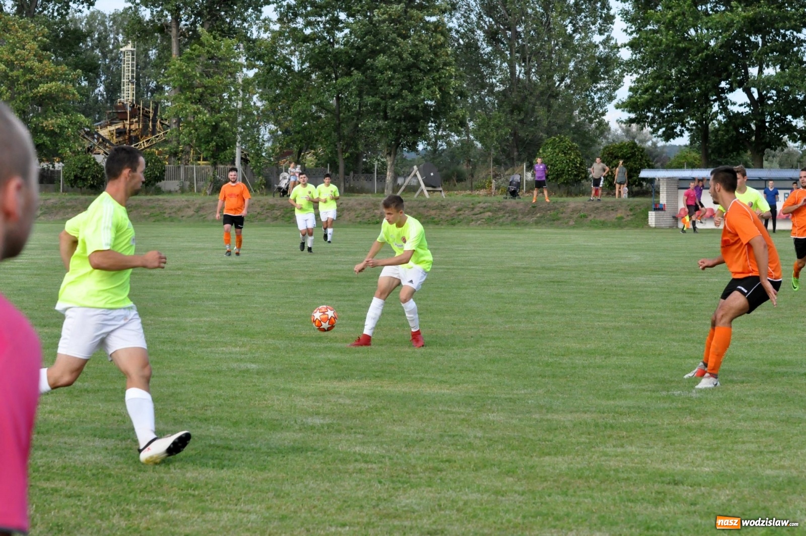 Zdjęcie w galerii na portalu naszwodzislaw.com: Naprzód Czyżowice przywozi trzy punkty z Raciborza  wiadomości z regionu