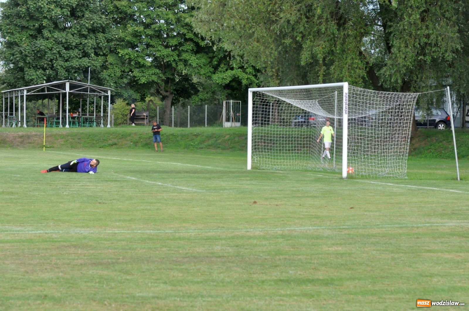 Zdjęcie w galerii na portalu naszwodzislaw.com: Naprzód Czyżowice przywozi trzy punkty z Raciborza  wiadomości z regionu