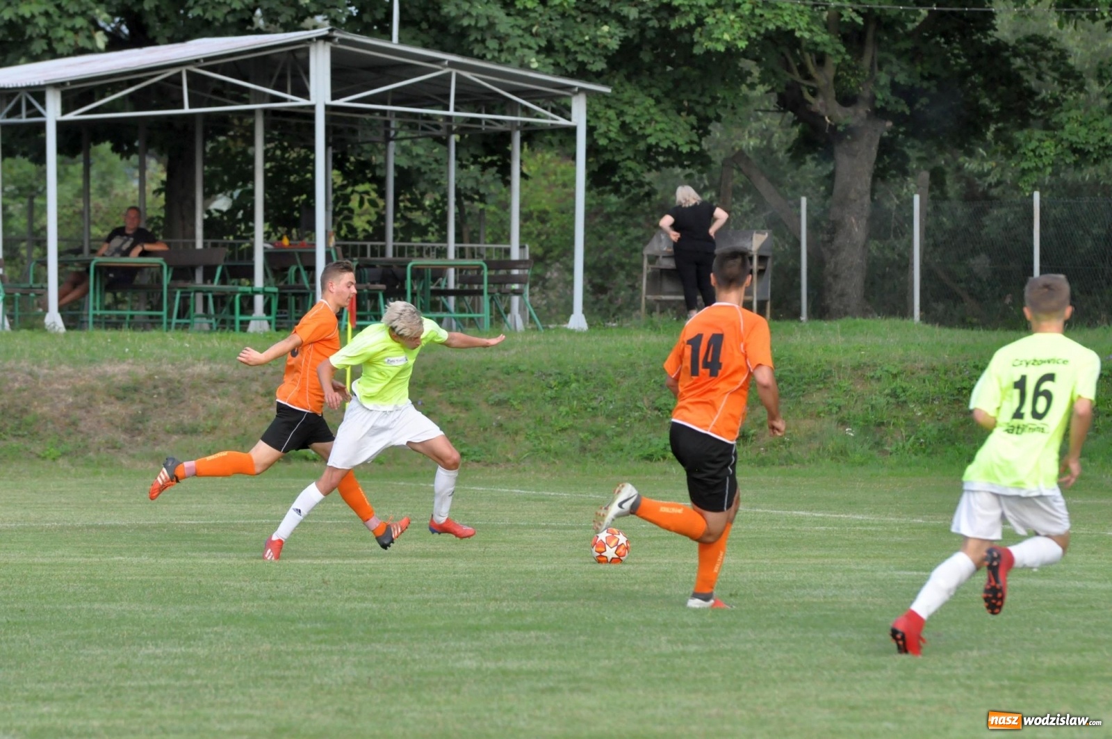 Zdjęcie w galerii na portalu naszwodzislaw.com: Naprzód Czyżowice przywozi trzy punkty z Raciborza  wiadomości z regionu