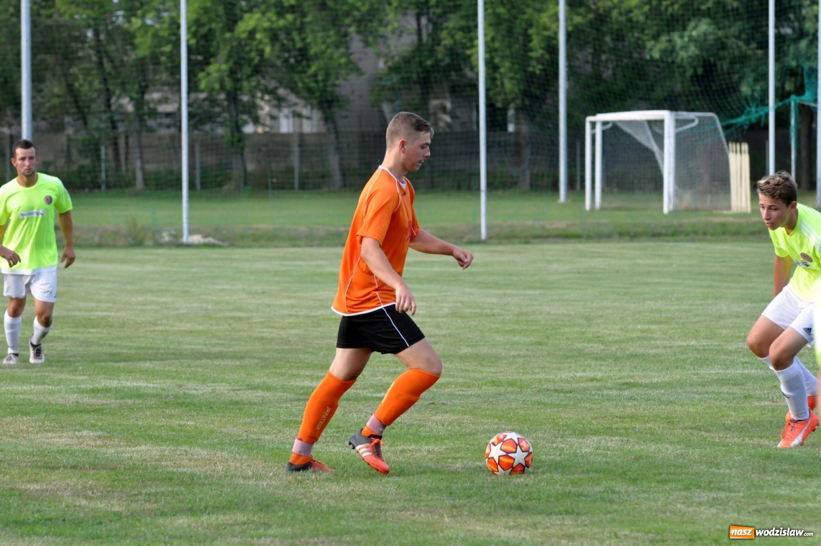 Zdjęcie w galerii na portalu naszwodzislaw.com: Naprzód Czyżowice przywozi trzy punkty z Raciborza  wiadomości z regionu