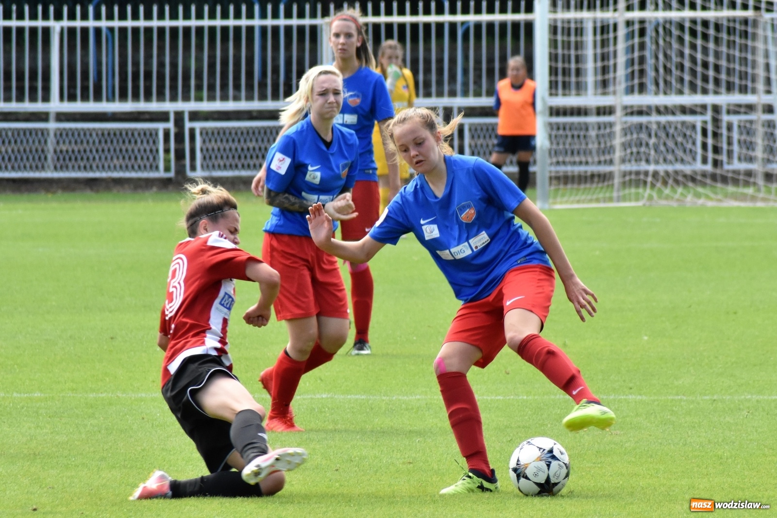 Zdjęcie w galerii na portalu naszwodzislaw.com: SWD Wodzisław przegrał w inauguracji I ligi kobiet [FOTO] wiadomości z regionu