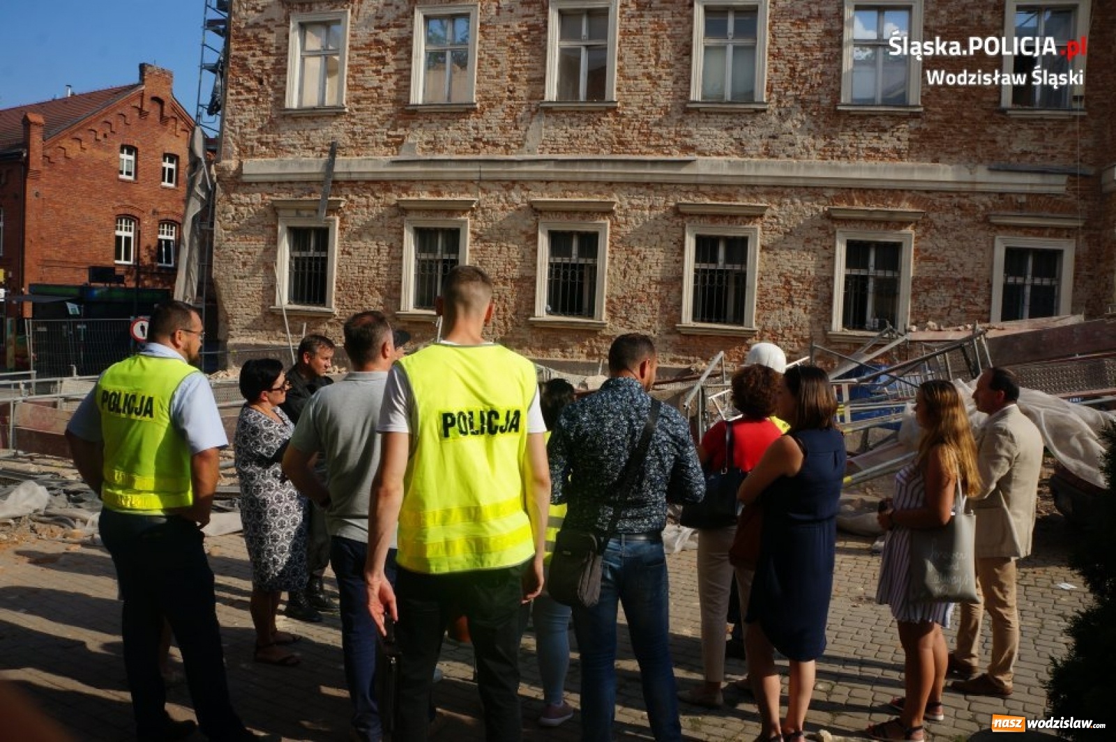 Zdjęcie w galerii na portalu naszwodzislaw.com: Policja wyjaśnia przyczyny katastrofy budowlanej [FOTO] wiadomości z regionu