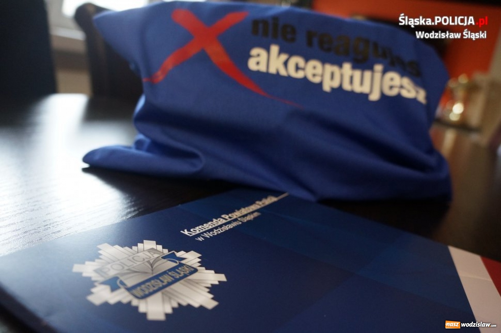 Zdjęcie w galerii na portalu naszwodzislaw.com: Mieszkanka Świerklan otrzymała podziękowania za wzorową postawę obywatelską wiadomości z regionu