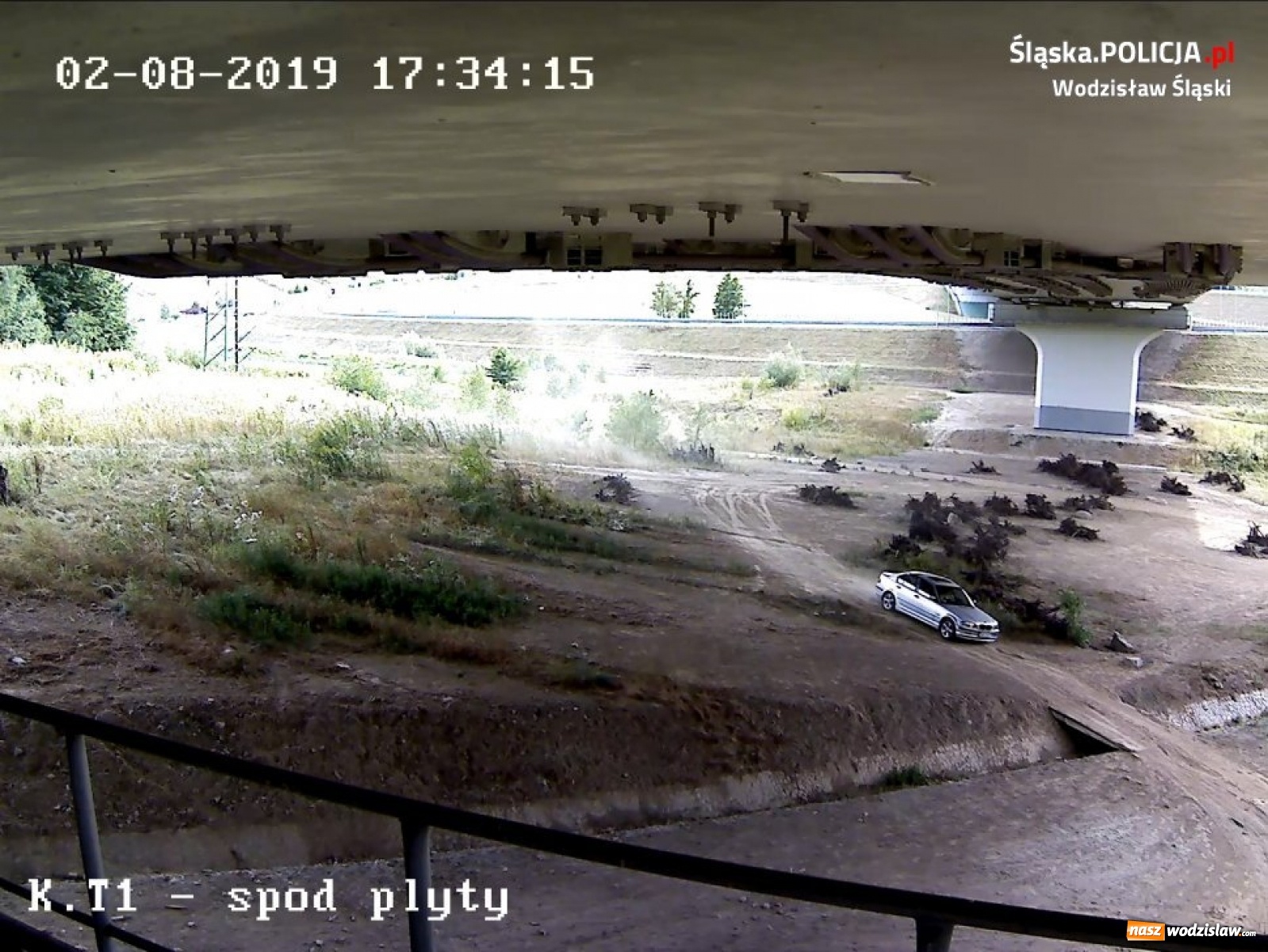 Zdjęcie w galerii na portalu naszwodzislaw.com: Wodzisławska policja poszukuje wandali. Publikujemy nagranie! wiadomości z regionu