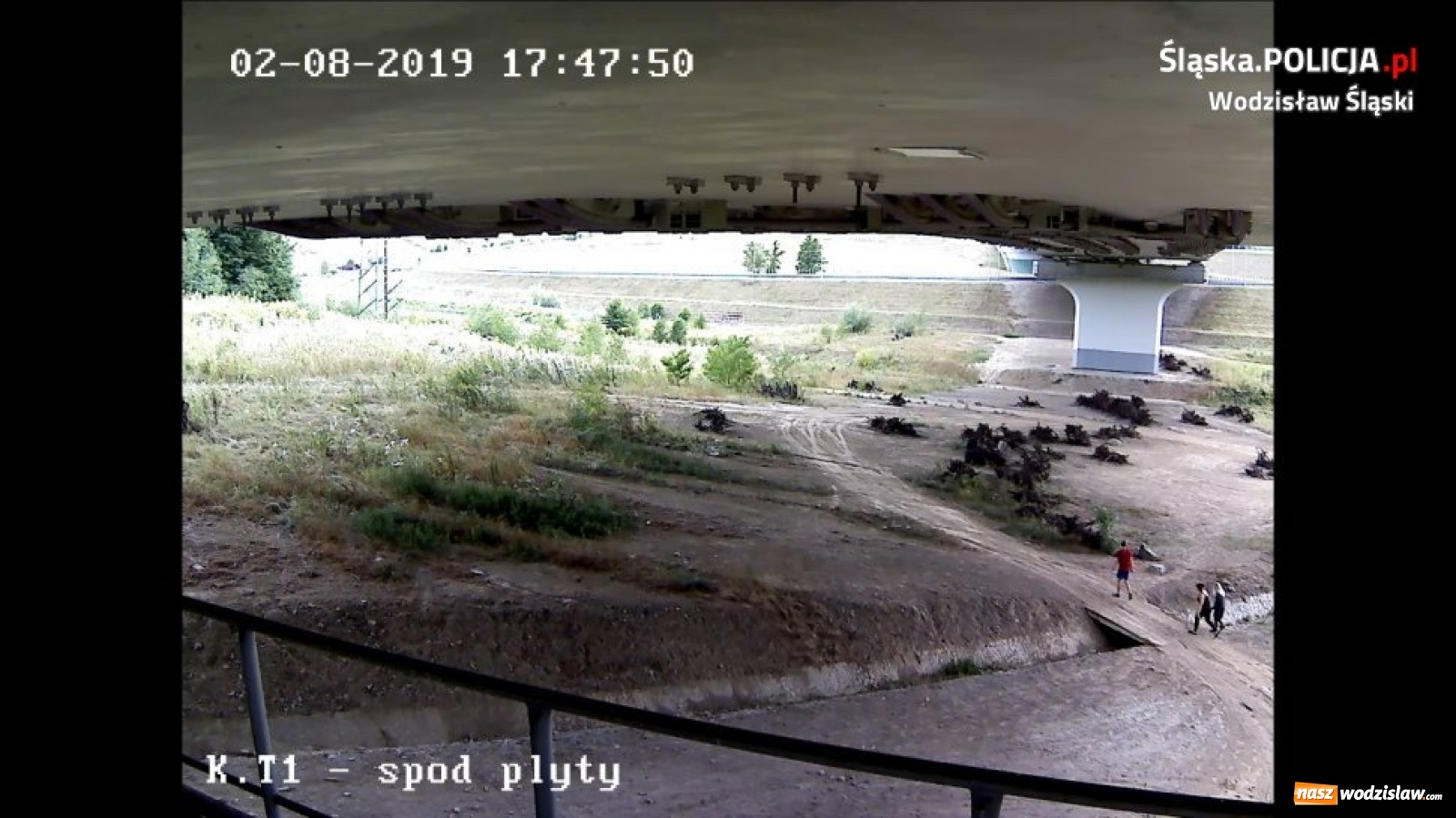 Zdjęcie w galerii na portalu naszwodzislaw.com: Wodzisławska policja poszukuje wandali. Publikujemy nagranie! wiadomości z regionu