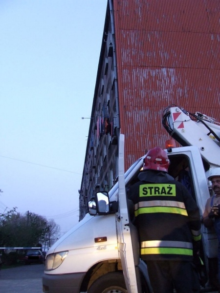 Zdjęcie w galerii na portalu naszwodzislaw.com: Fałszywy alarm bombowy w Rydułtowach wiadomości z regionu