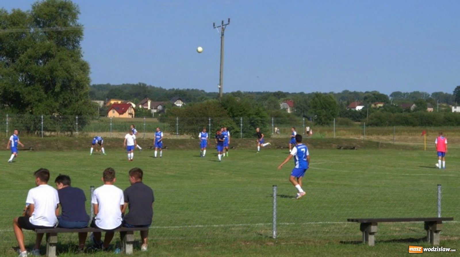 Zdjęcie w galerii na portalu naszwodzislaw.com: W gminie Gorzyce otwarto trzy nowe siłownie plenerowe [FOTO] wiadomości z regionu