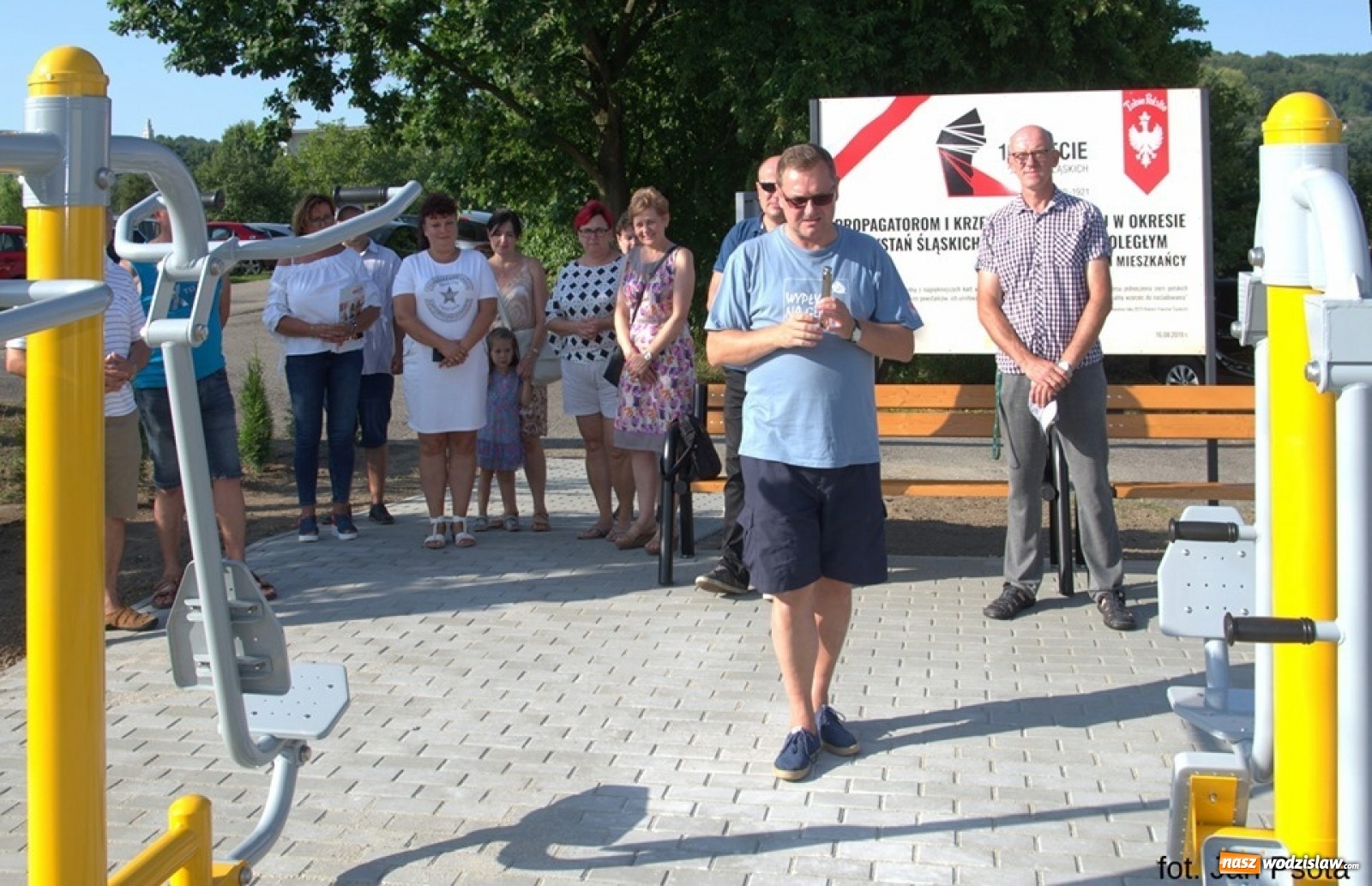Zdjęcie w galerii na portalu naszwodzislaw.com: W gminie Gorzyce otwarto trzy nowe siłownie plenerowe [FOTO] wiadomości z regionu