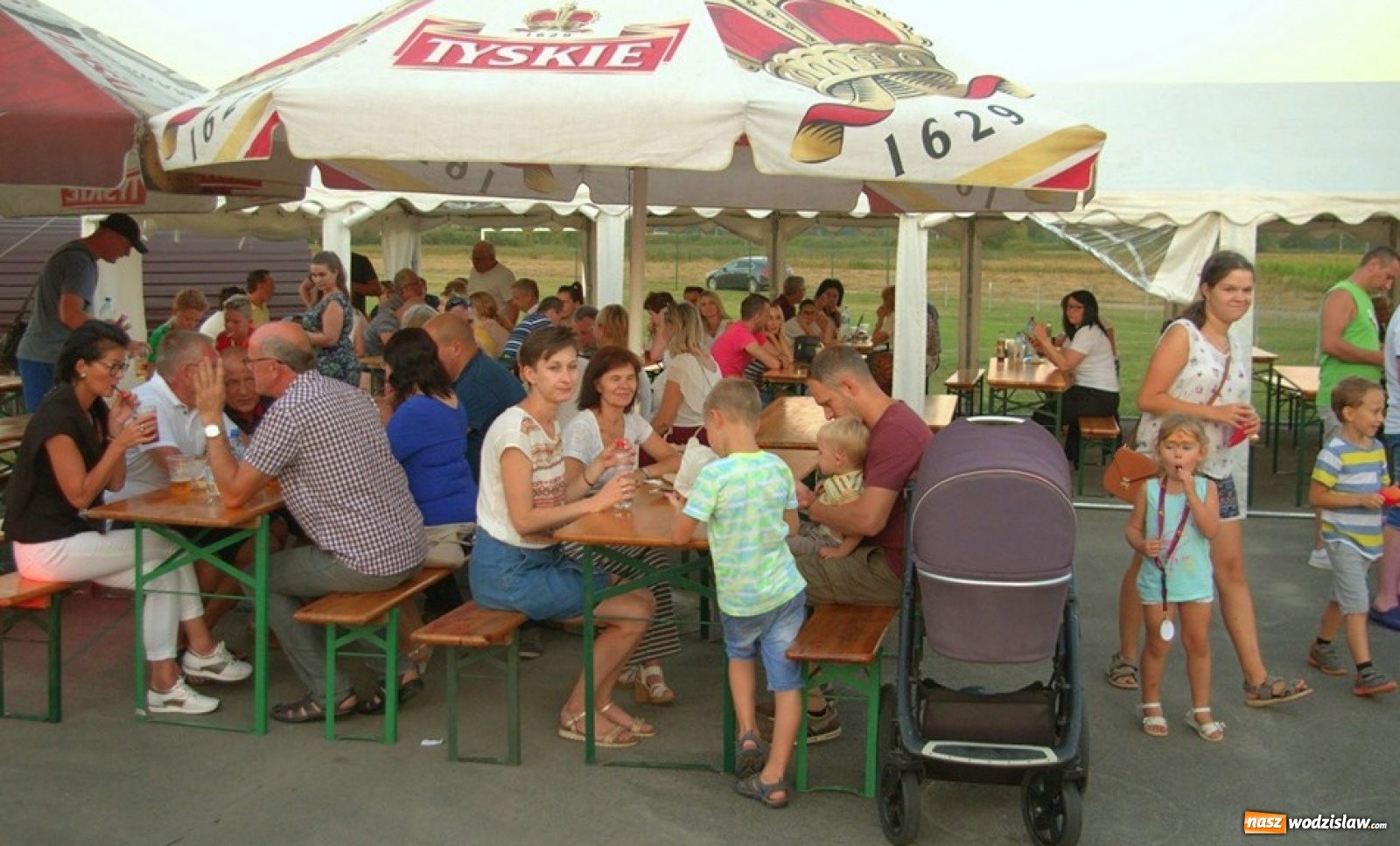 Zdjęcie w galerii na portalu naszwodzislaw.com: W gminie Gorzyce otwarto trzy nowe siłownie plenerowe [FOTO] wiadomości z regionu