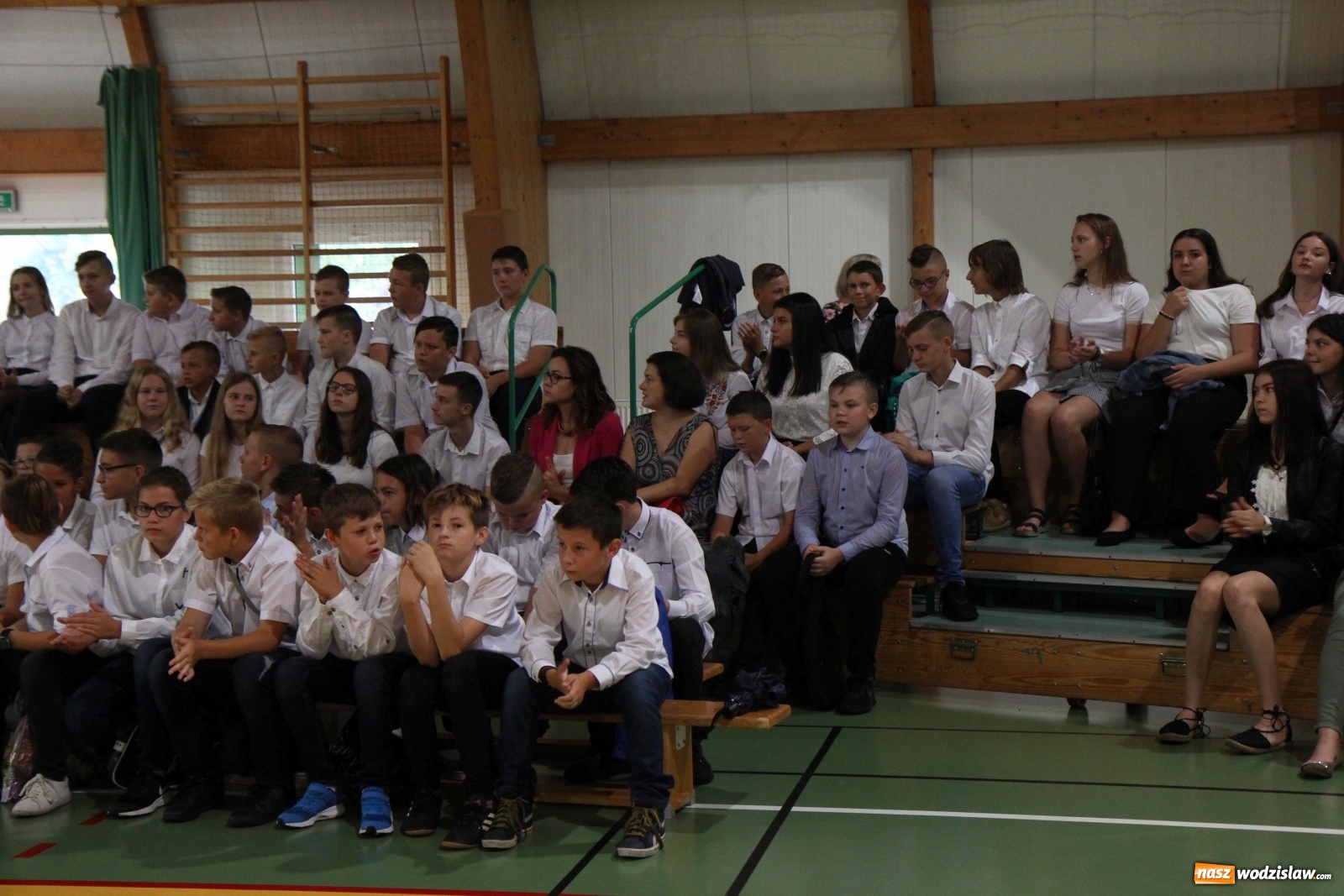 Zdjęcie w galerii na portalu naszwodzislaw.com: Uroczyste rozpoczęcie roku szkolnego w Szkole Podstawowej w Lubomi wiadomości z regionu