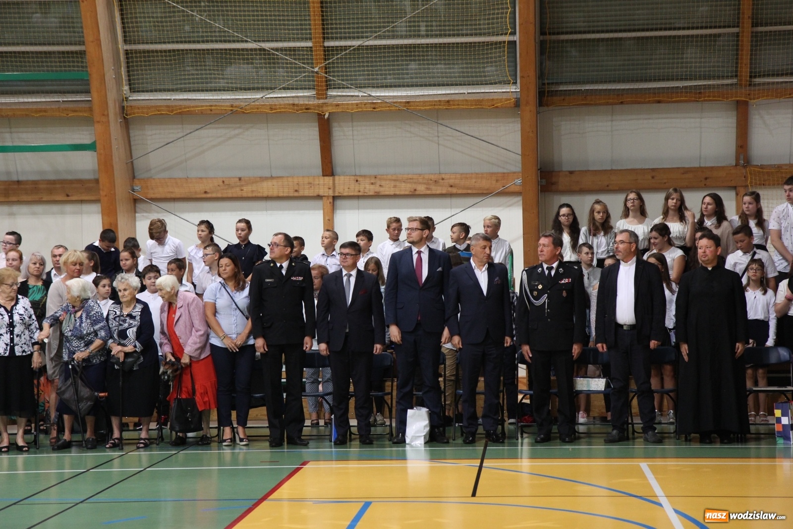 Zdjęcie w galerii na portalu naszwodzislaw.com: Uroczyste rozpoczęcie roku szkolnego w Szkole Podstawowej w Lubomi wiadomości z regionu