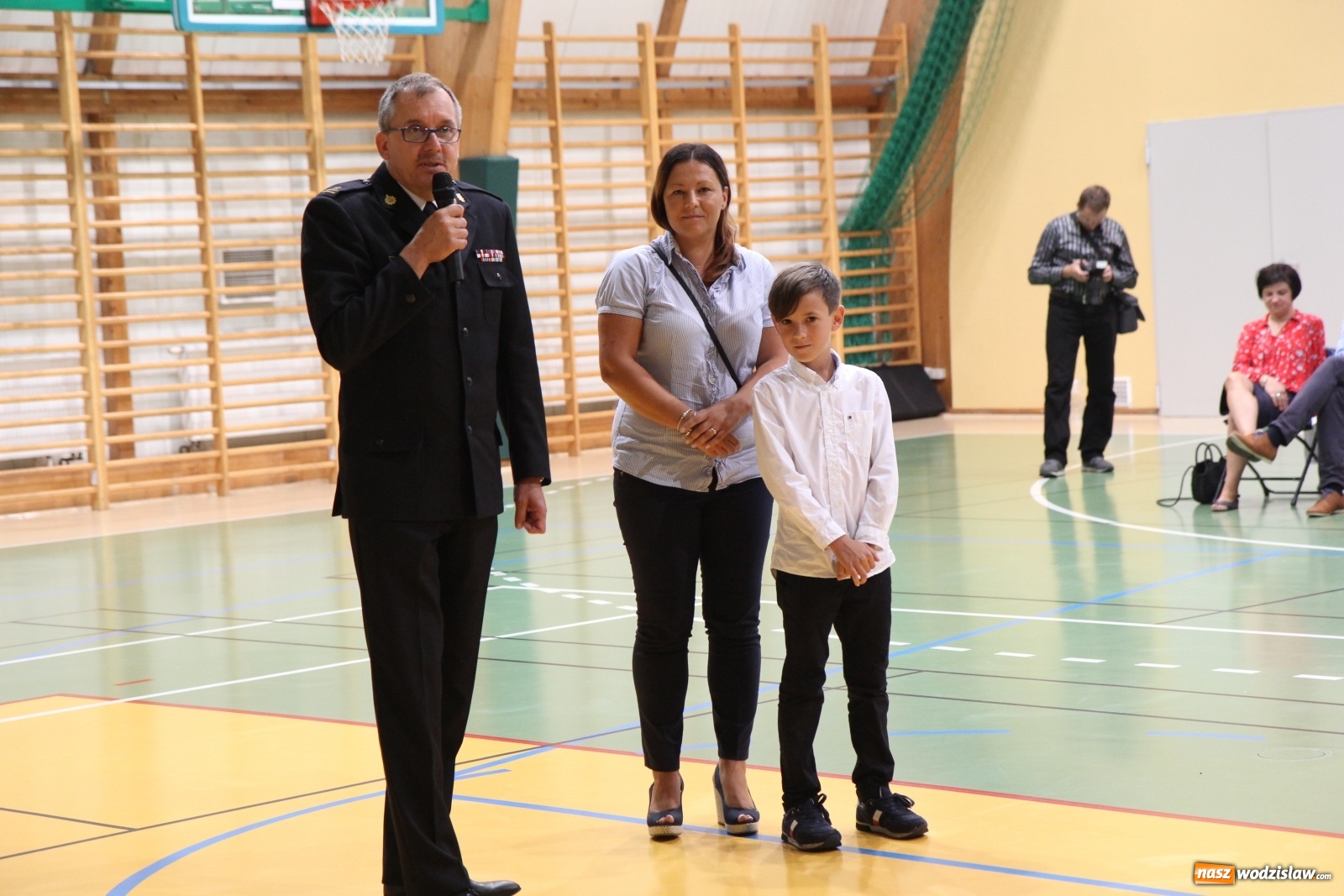 Zdjęcie w galerii na portalu naszwodzislaw.com: Uroczyste rozpoczęcie roku szkolnego w Szkole Podstawowej w Lubomi wiadomości z regionu