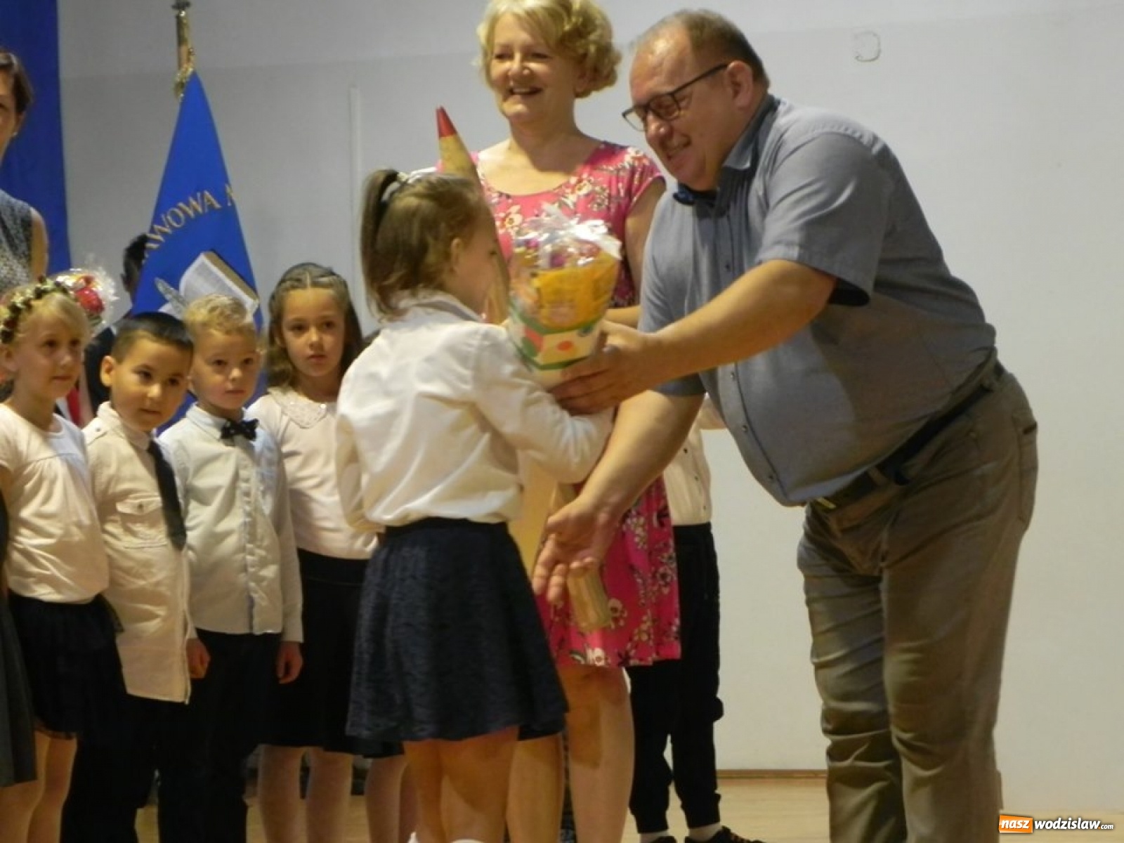 Zdjęcie w galerii na portalu naszwodzislaw.com: Nowy rok szkolny rozpoczęty! [FOTO] wiadomości z regionu