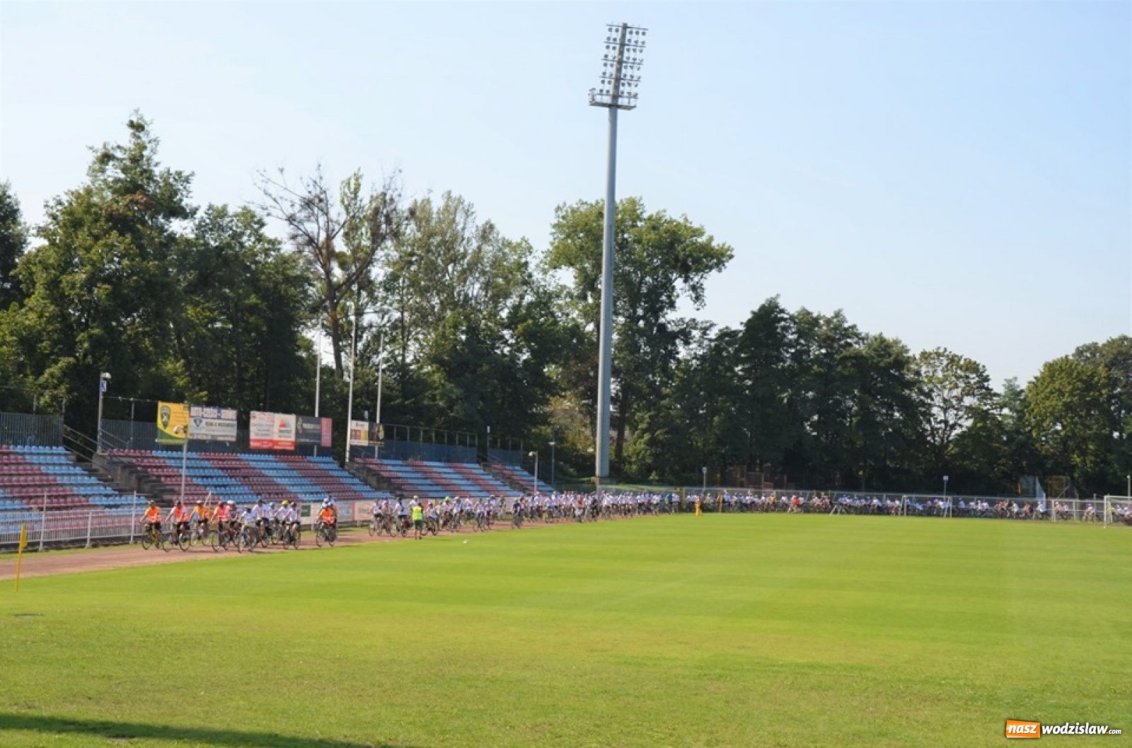 Zdjęcie w galerii na portalu naszwodzislaw.com: XXI Powiatowy Rajd Rowerowy na zakończenie wakacji [FOTO] wiadomości z regionu
