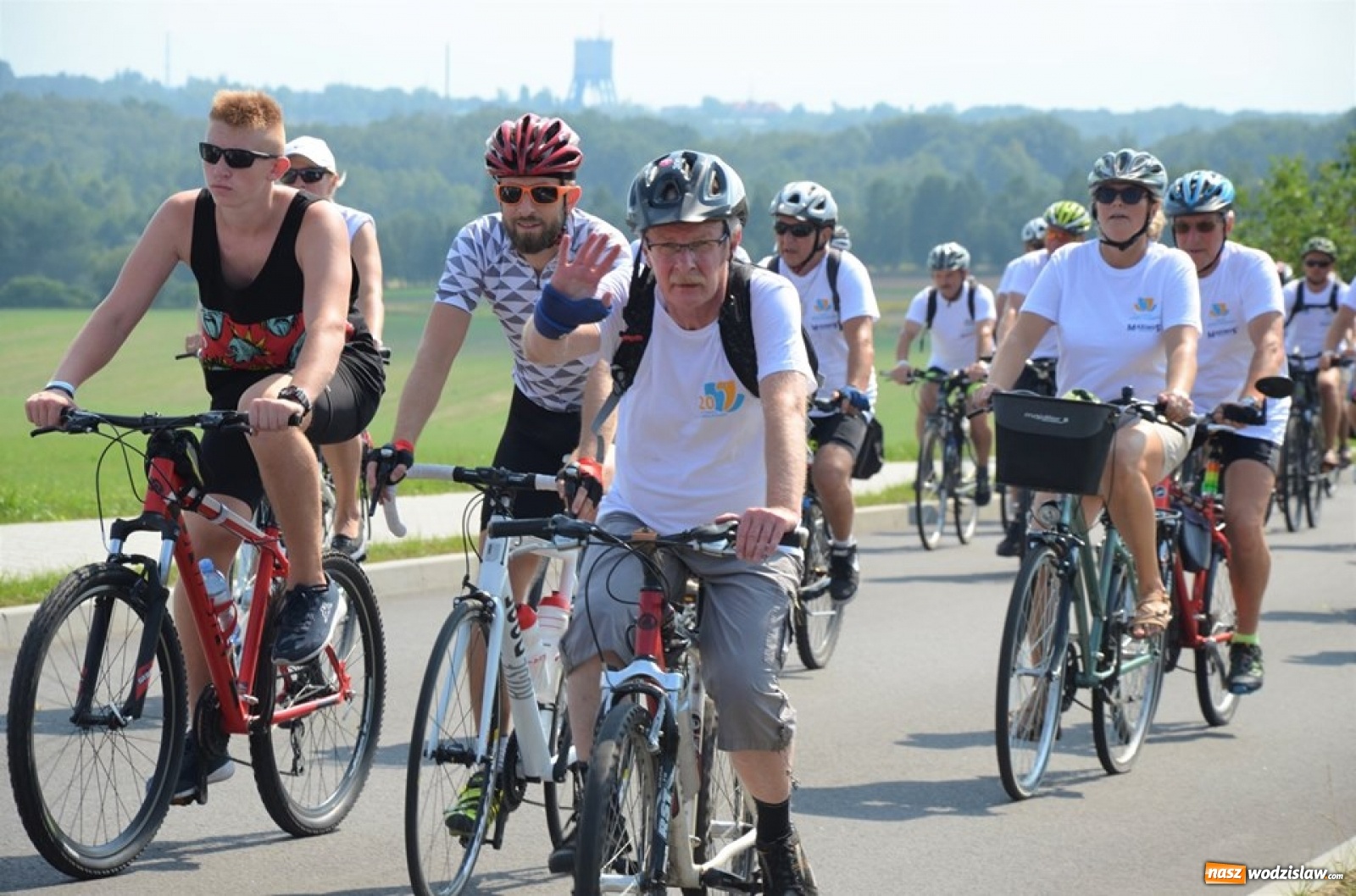 Zdjęcie w galerii na portalu naszwodzislaw.com: XXI Powiatowy Rajd Rowerowy na zakończenie wakacji [FOTO] wiadomości z regionu