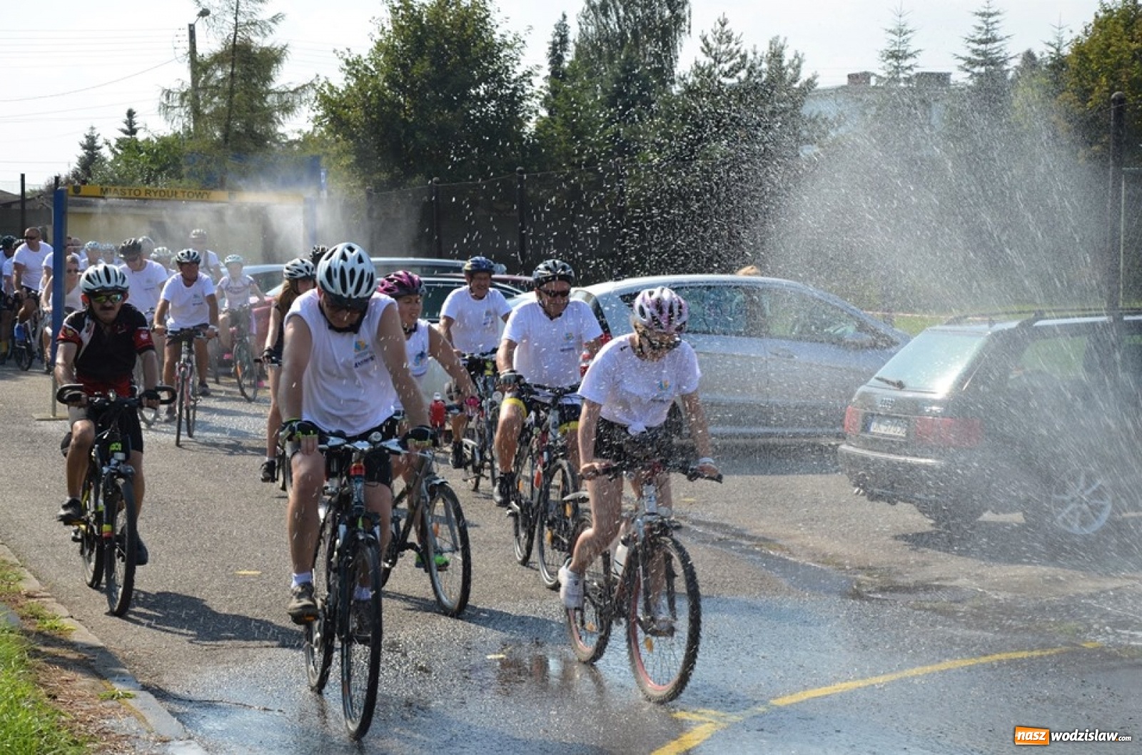 Zdjęcie w galerii na portalu naszwodzislaw.com: XXI Powiatowy Rajd Rowerowy na zakończenie wakacji [FOTO] wiadomości z regionu