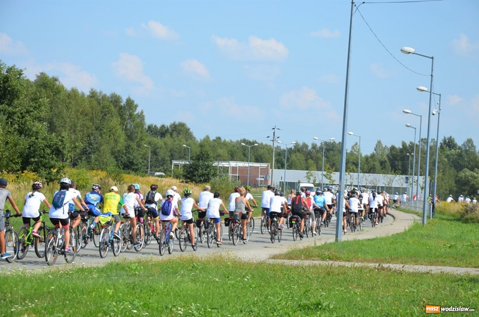 Zdjęcie w galerii na portalu naszwodzislaw.com: XXI Powiatowy Rajd Rowerowy na zakończenie wakacji [FOTO] wiadomości z regionu