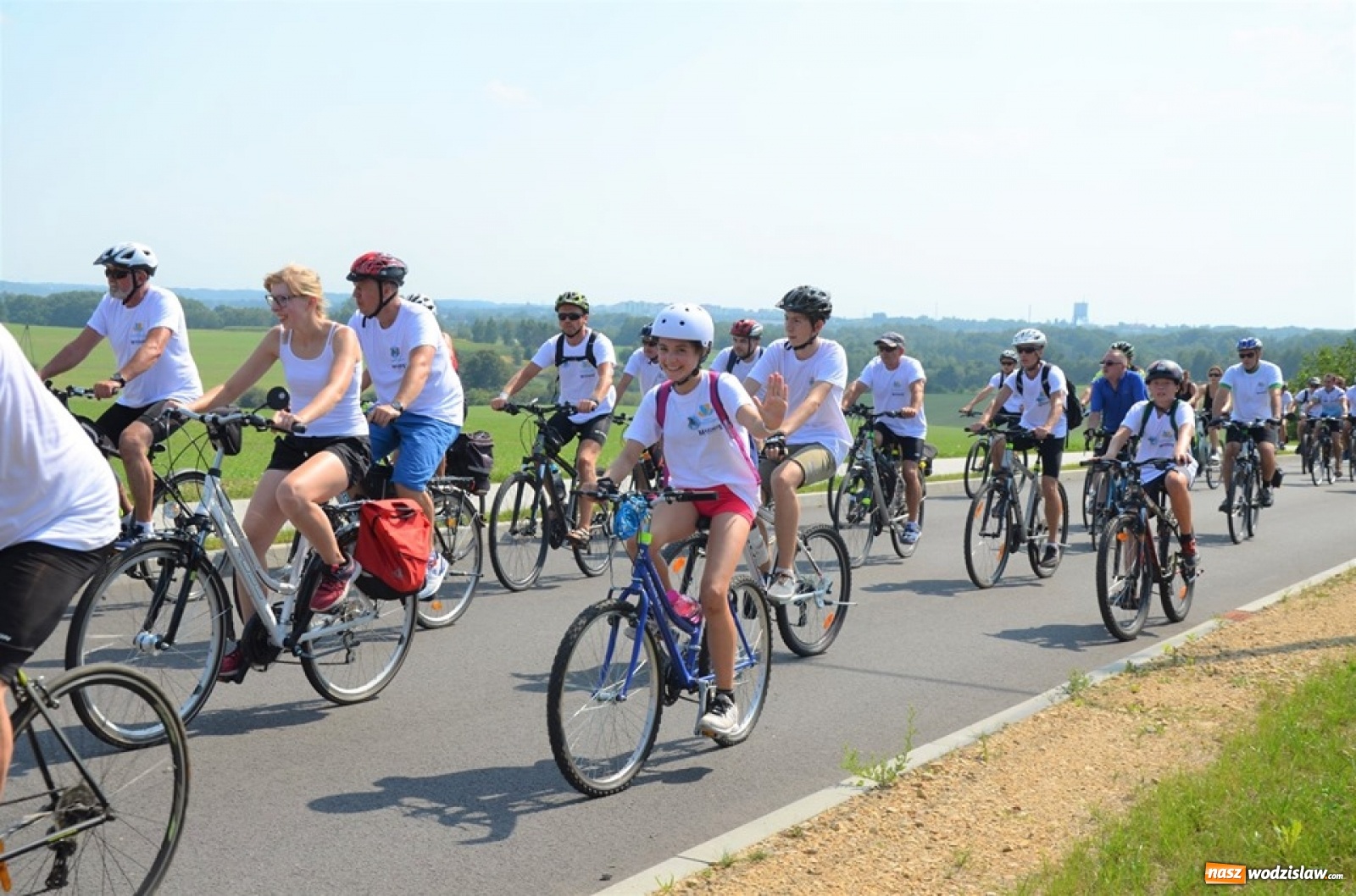Zdjęcie w galerii na portalu naszwodzislaw.com: XXI Powiatowy Rajd Rowerowy na zakończenie wakacji [FOTO] wiadomości z regionu