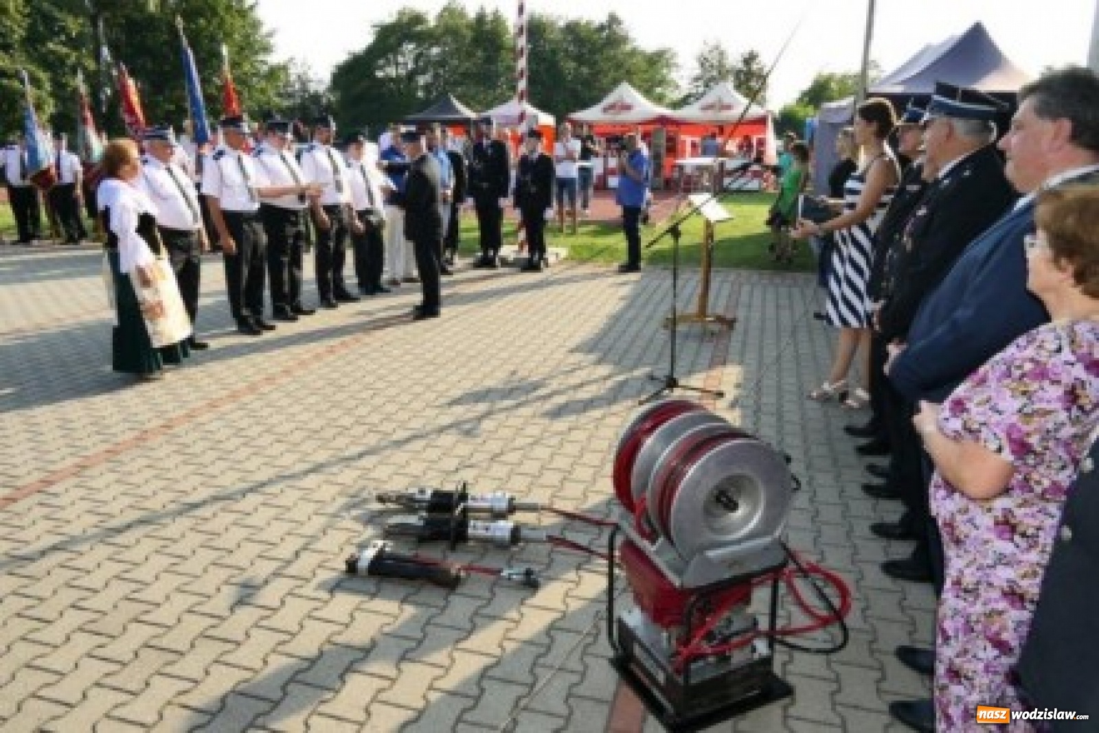 Zdjęcie w galerii na portalu naszwodzislaw.com: Zamiast gasić pożary – świętowali. Strażacki jubileusz w Krzyżkowicach [FOTO] wiadomości z regionu