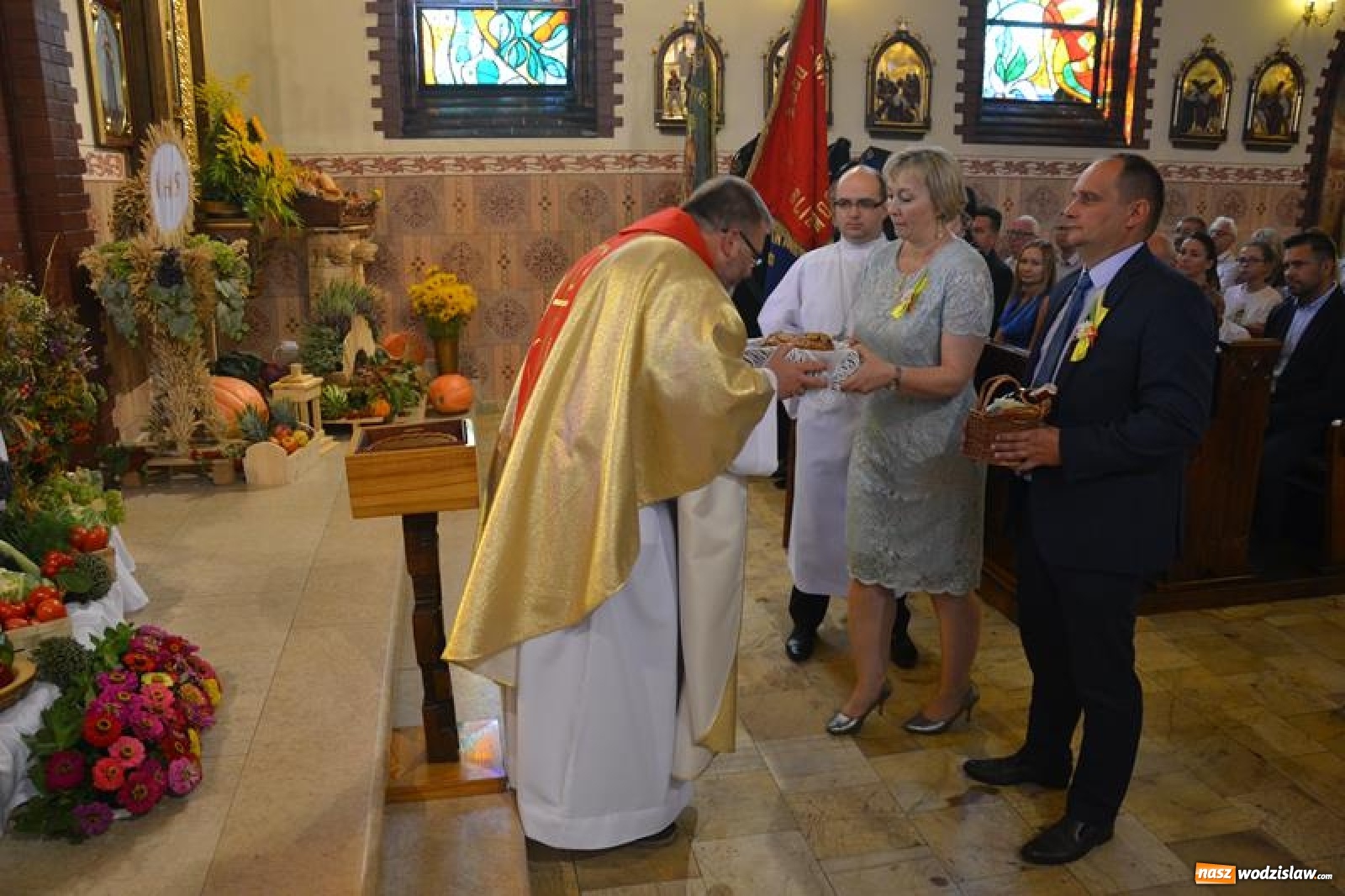 Zdjęcie w galerii na portalu naszwodzislaw.com: Dożynki Gminne Mszana 2019 za nami [FOTO] wiadomości z regionu
