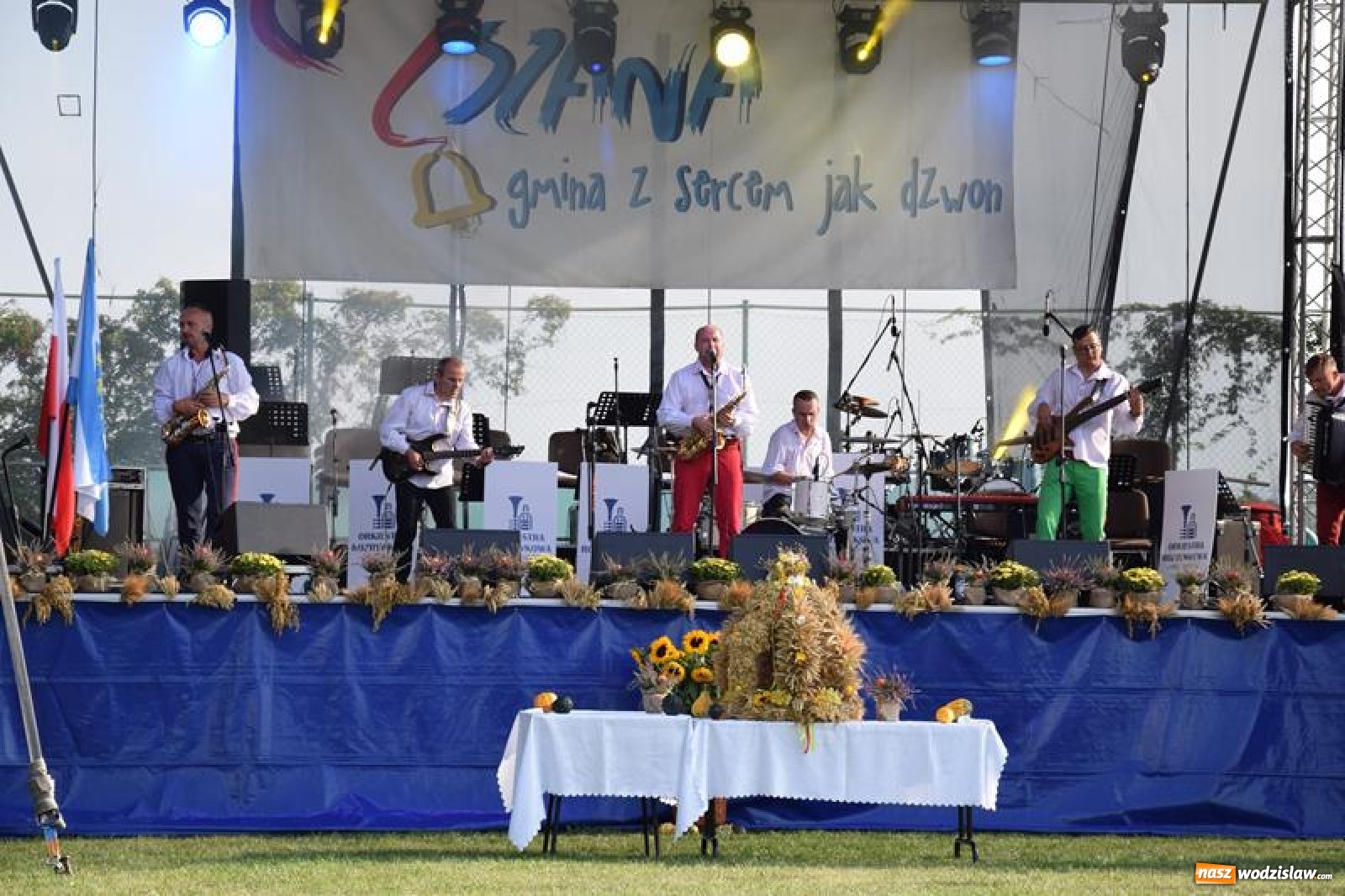 Zdjęcie w galerii na portalu naszwodzislaw.com: Dożynki Gminne Mszana 2019 za nami [FOTO] wiadomości z regionu