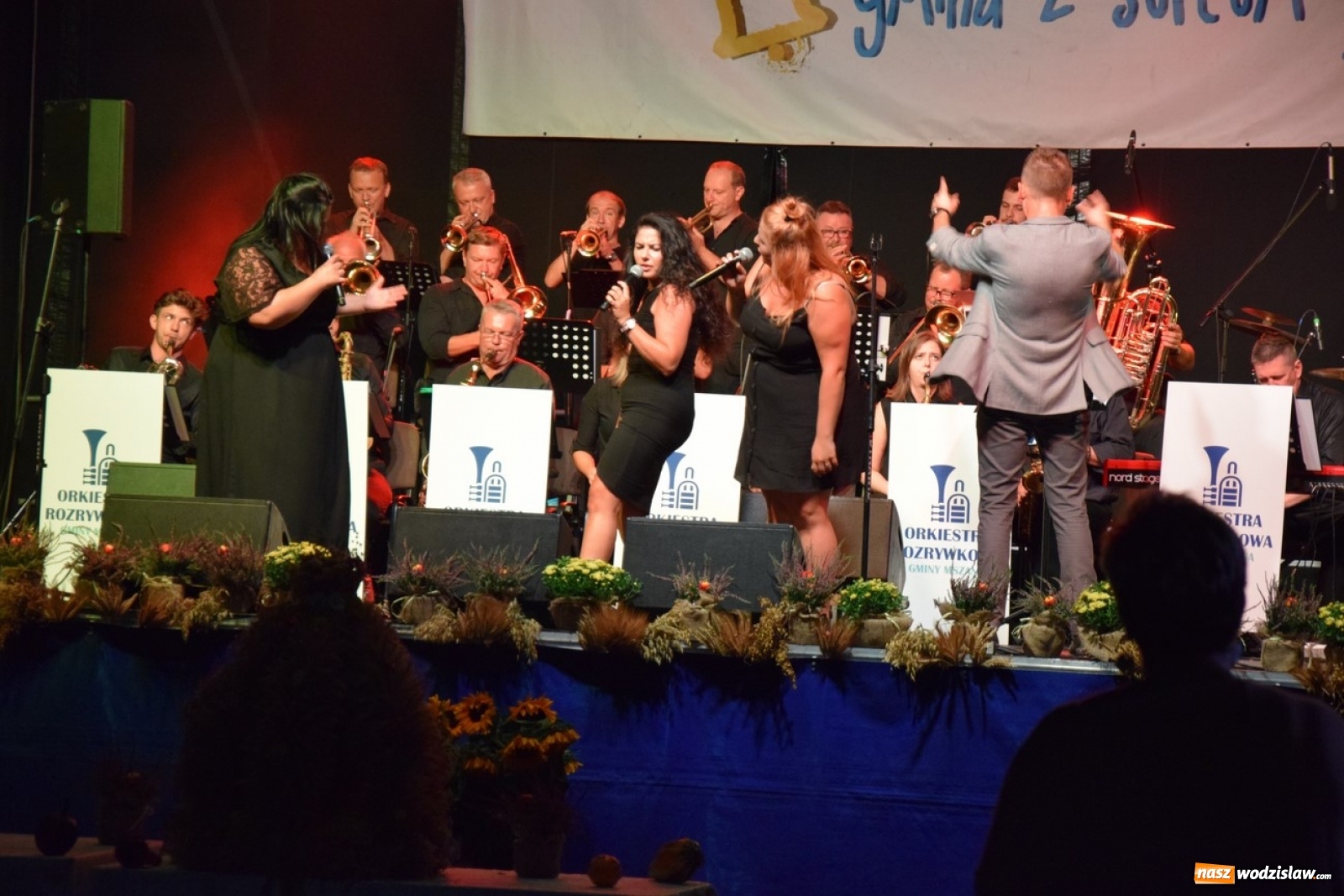 Zdjęcie w galerii na portalu naszwodzislaw.com: Dożynki Gminne Mszana 2019 za nami [FOTO] wiadomości z regionu