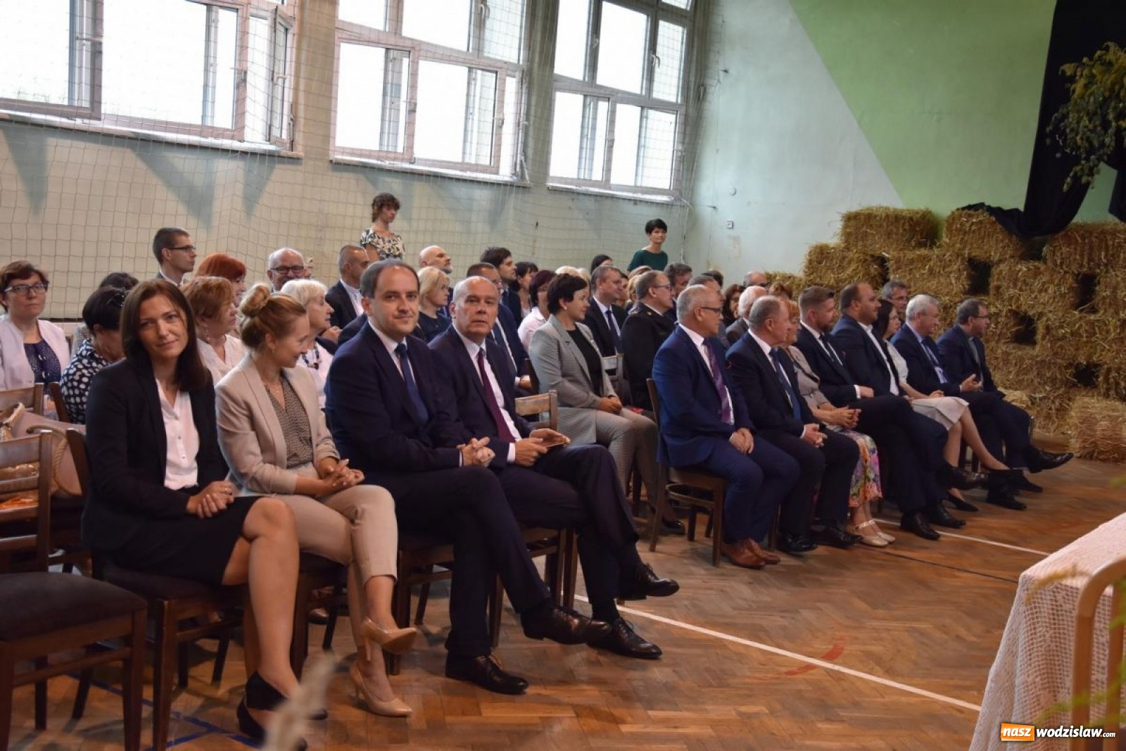 Zdjęcie w galerii na portalu naszwodzislaw.com: Wyjątkowa inauguracja w wyjątkowej scenerii [FOTO] wiadomości z regionu