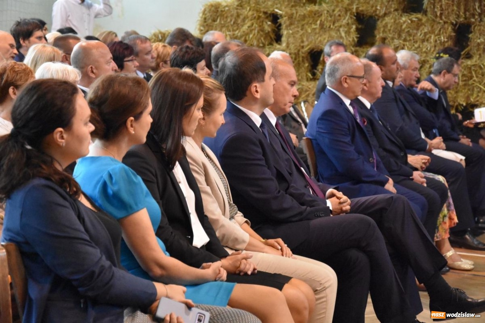 Zdjęcie w galerii na portalu naszwodzislaw.com: Wyjątkowa inauguracja w wyjątkowej scenerii [FOTO] wiadomości z regionu