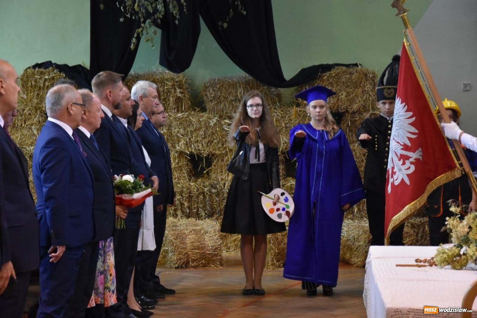 Zdjęcie w galerii na portalu naszwodzislaw.com: Wyjątkowa inauguracja w wyjątkowej scenerii [FOTO] wiadomości z regionu