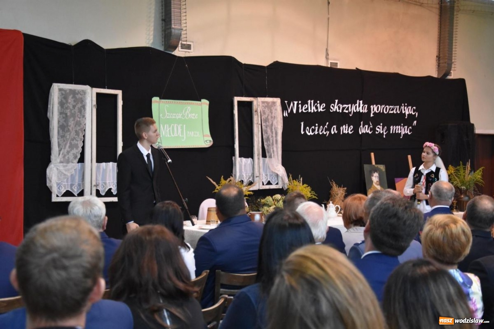 Zdjęcie w galerii na portalu naszwodzislaw.com: Wyjątkowa inauguracja w wyjątkowej scenerii [FOTO] wiadomości z regionu
