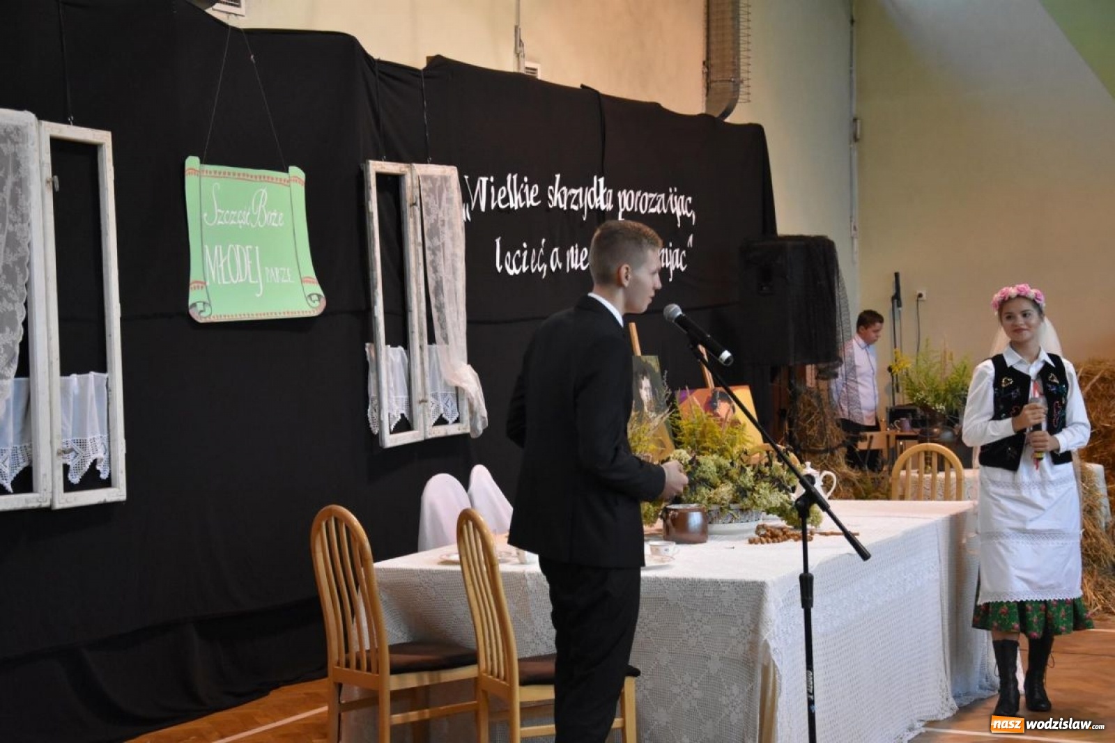 Zdjęcie w galerii na portalu naszwodzislaw.com: Wyjątkowa inauguracja w wyjątkowej scenerii [FOTO] wiadomości z regionu