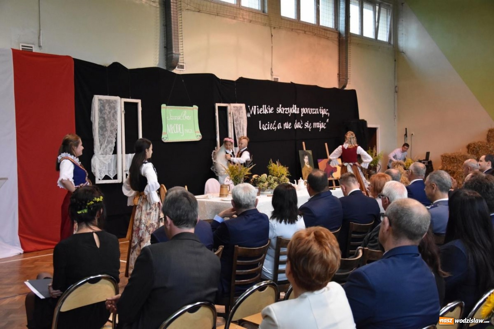 Zdjęcie w galerii na portalu naszwodzislaw.com: Wyjątkowa inauguracja w wyjątkowej scenerii [FOTO] wiadomości z regionu